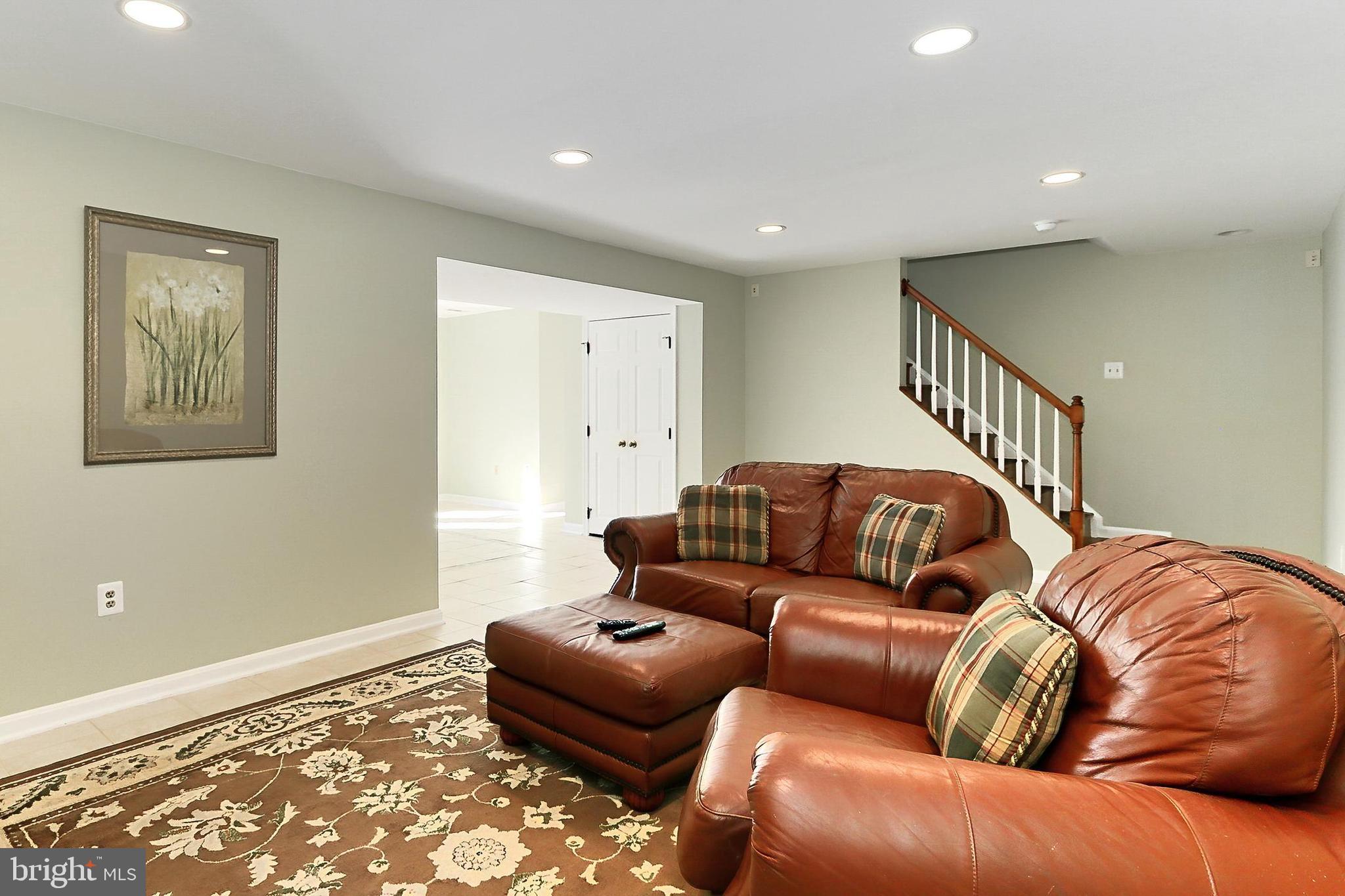 WOLF RUN ESTATES - Residential