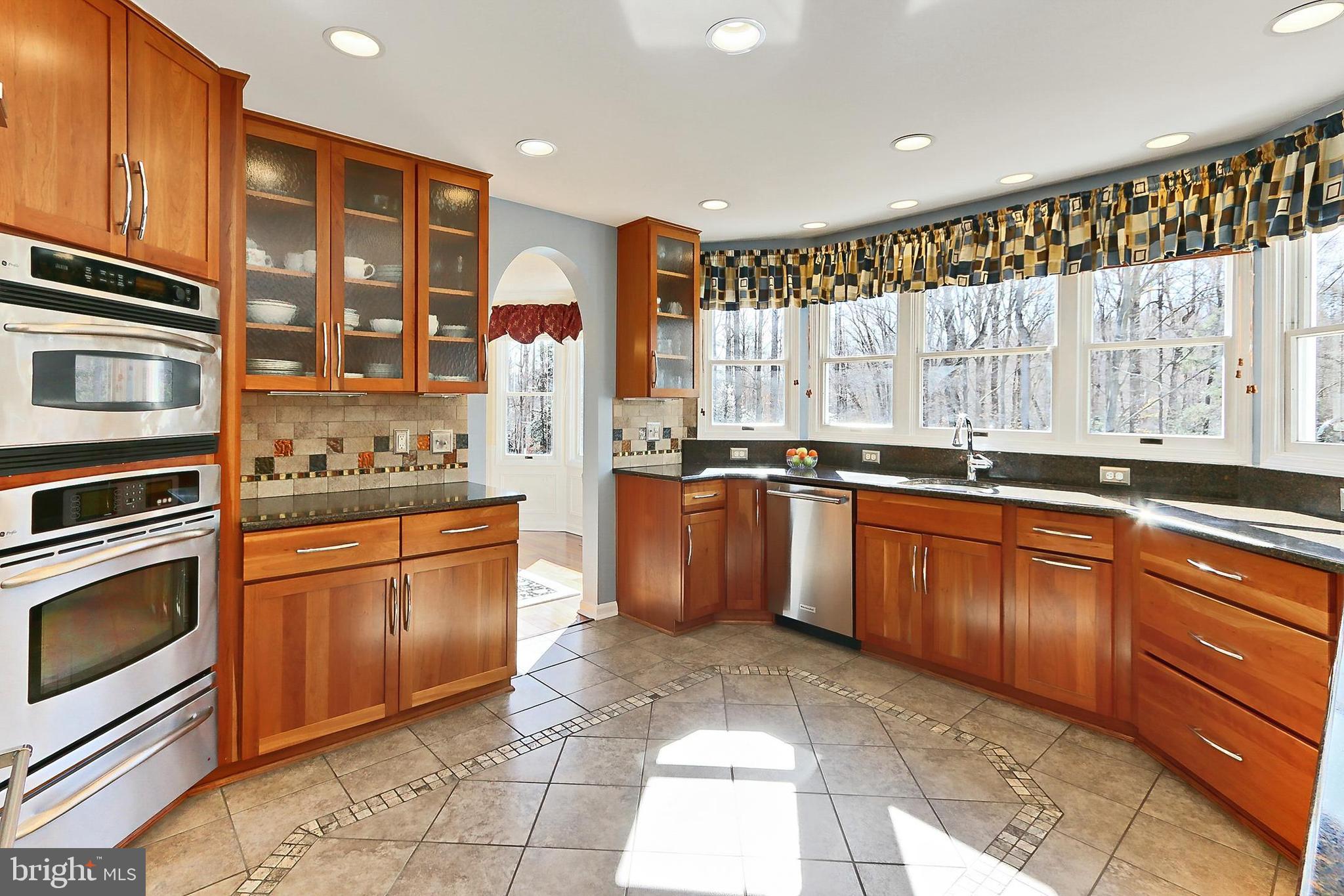 WOLF RUN ESTATES - Residential