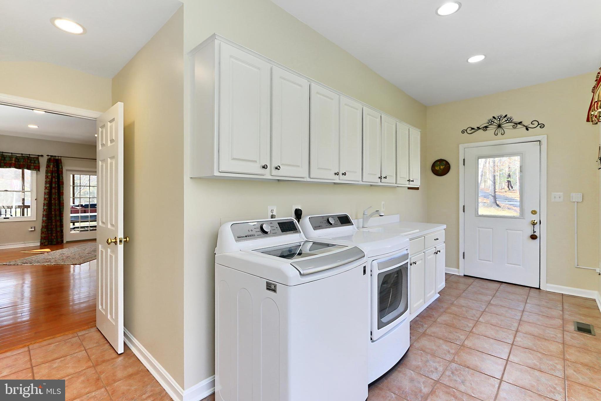 WOLF RUN ESTATES - Residential