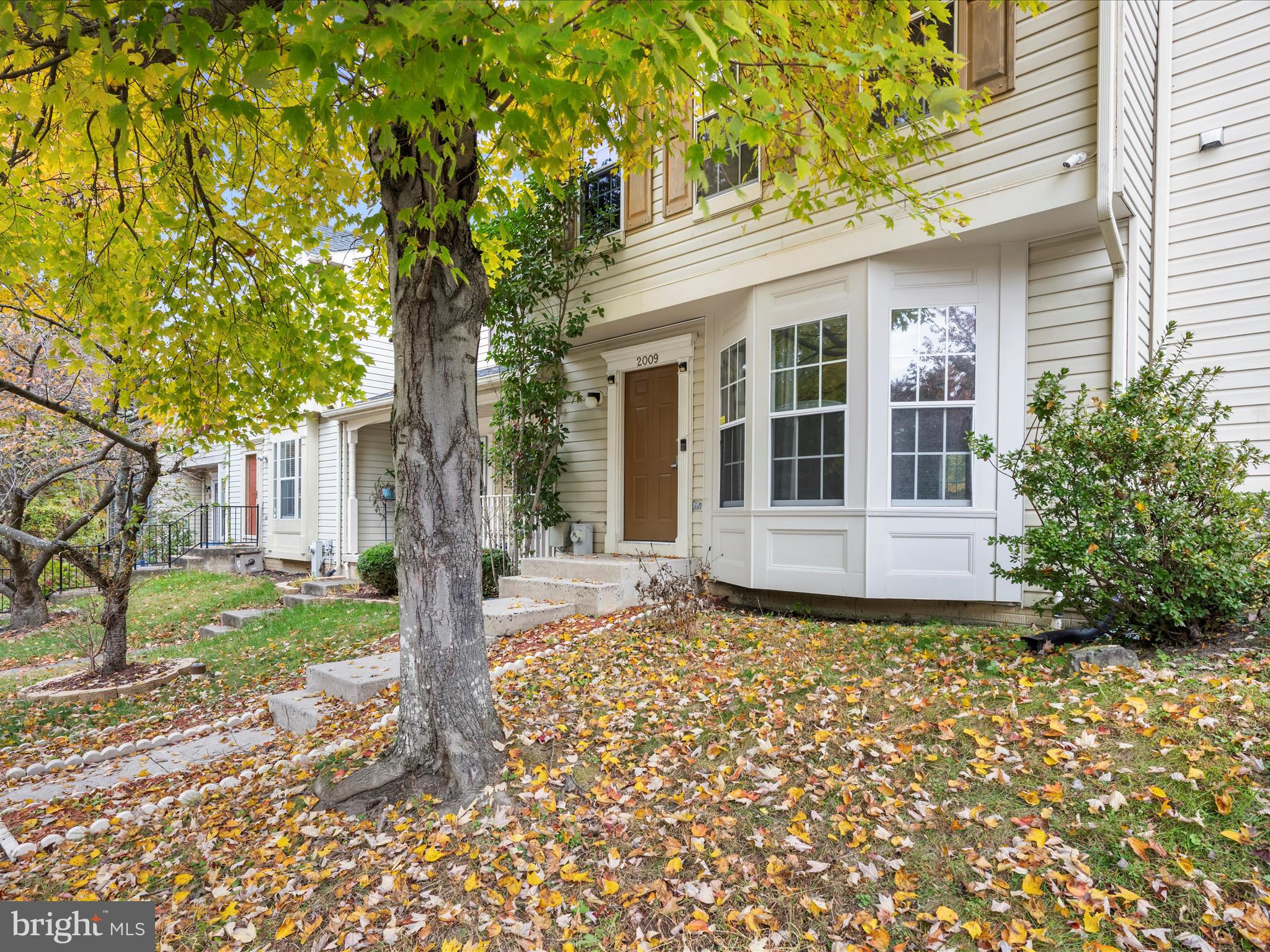 BROADVIEW/GREENS AT SMITH - Residential