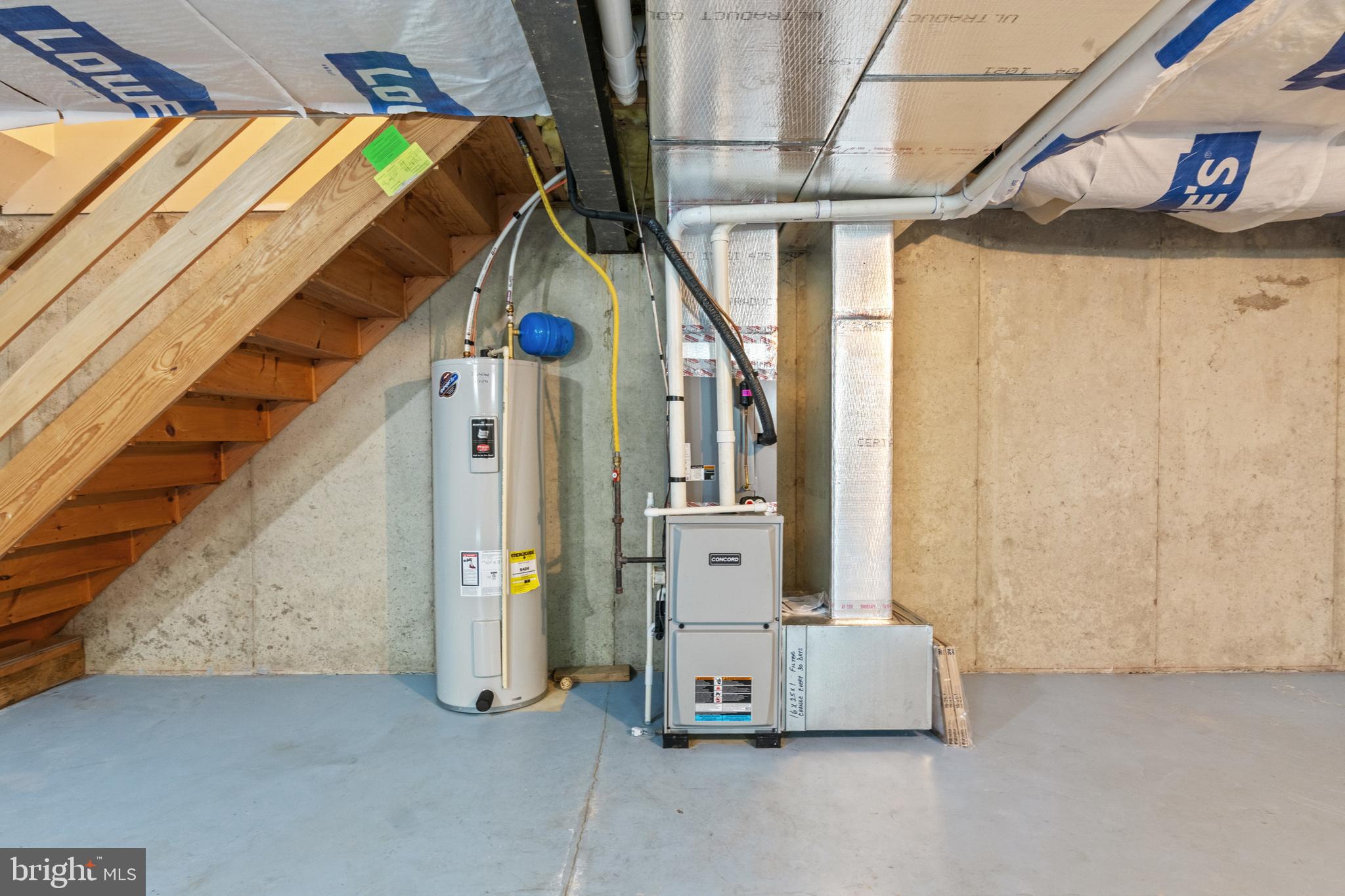 ASBURY POINTE - Residential