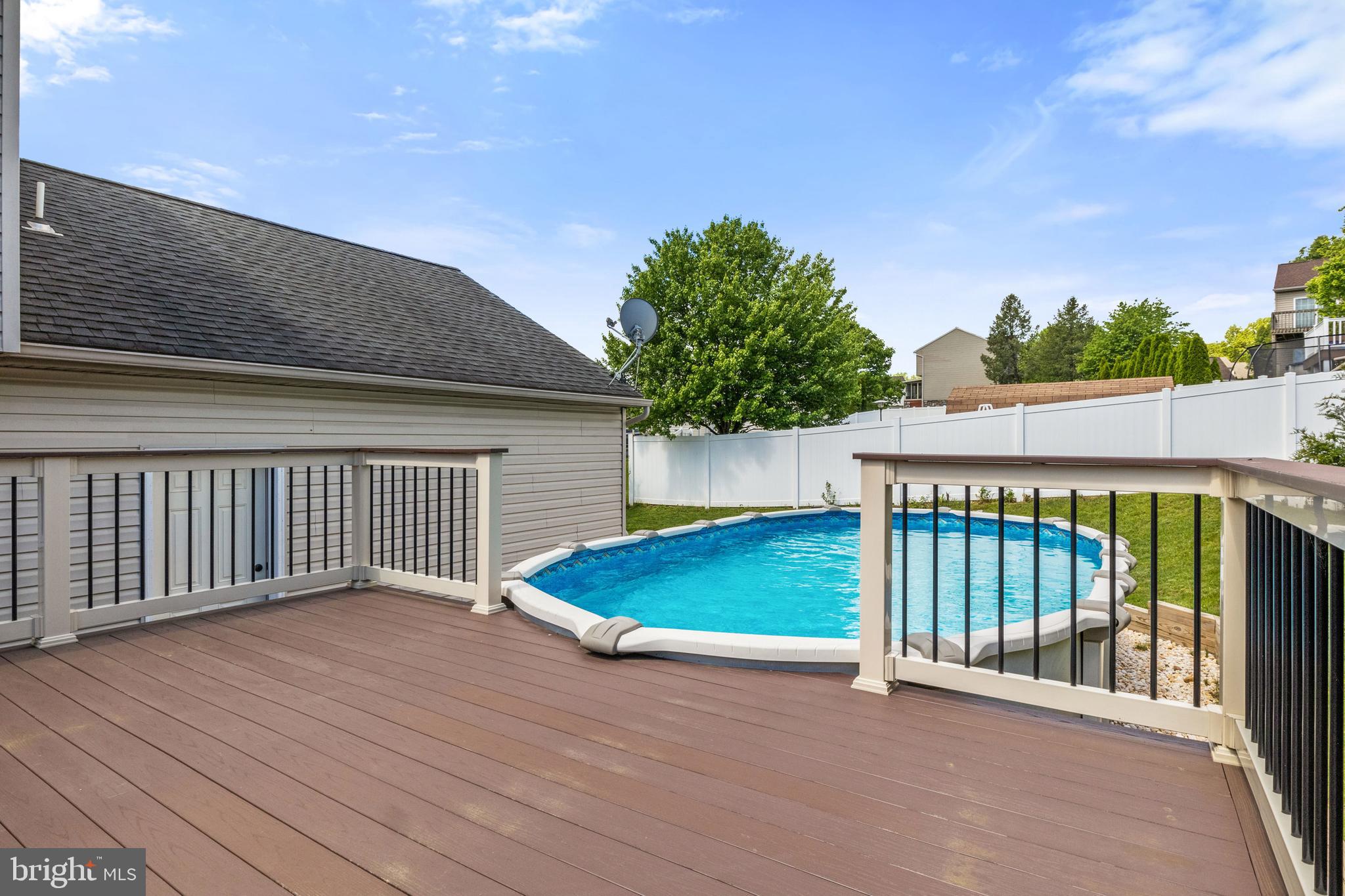 ASBURY POINTE - Residential