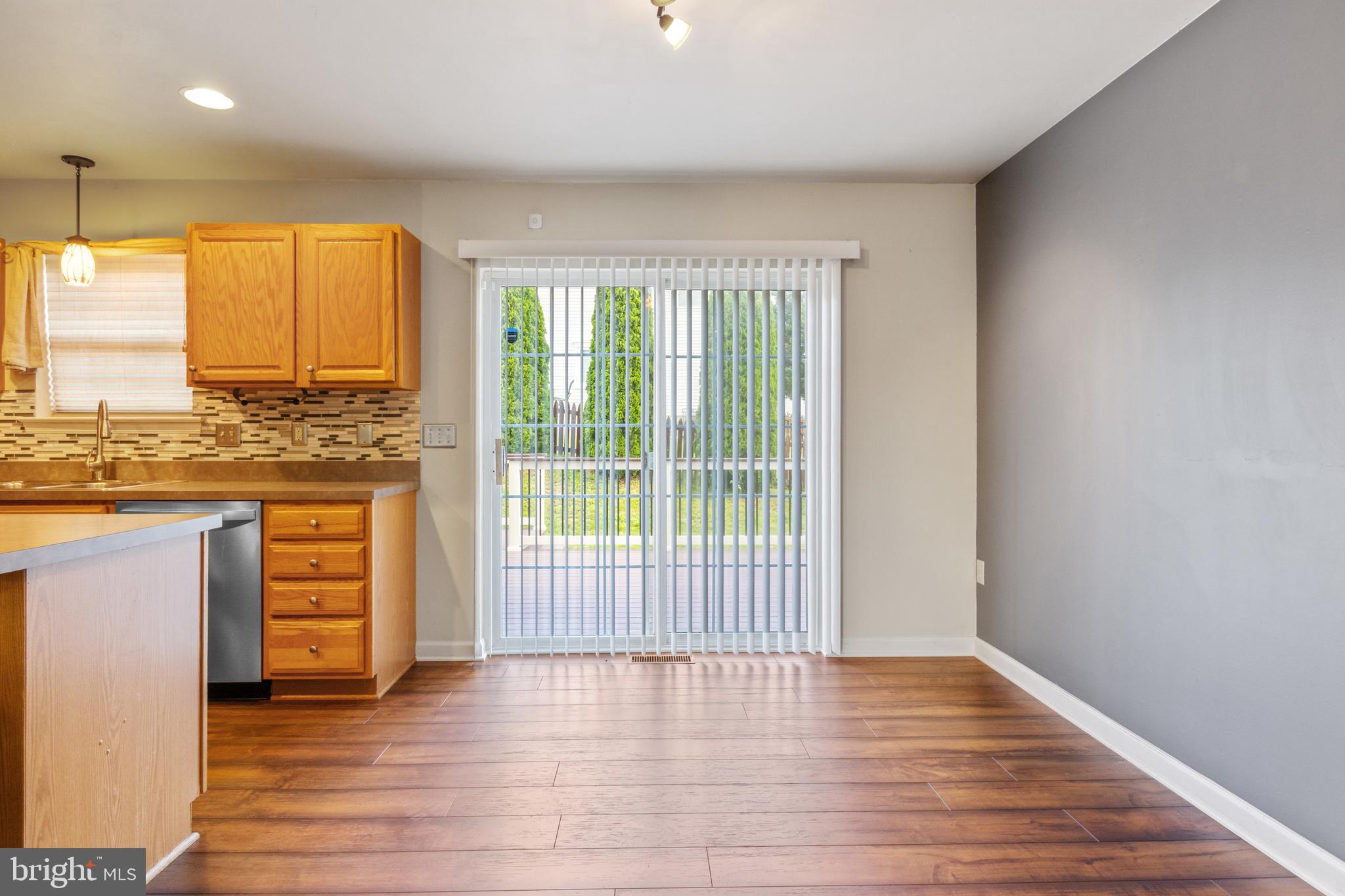 ASBURY POINTE - Residential