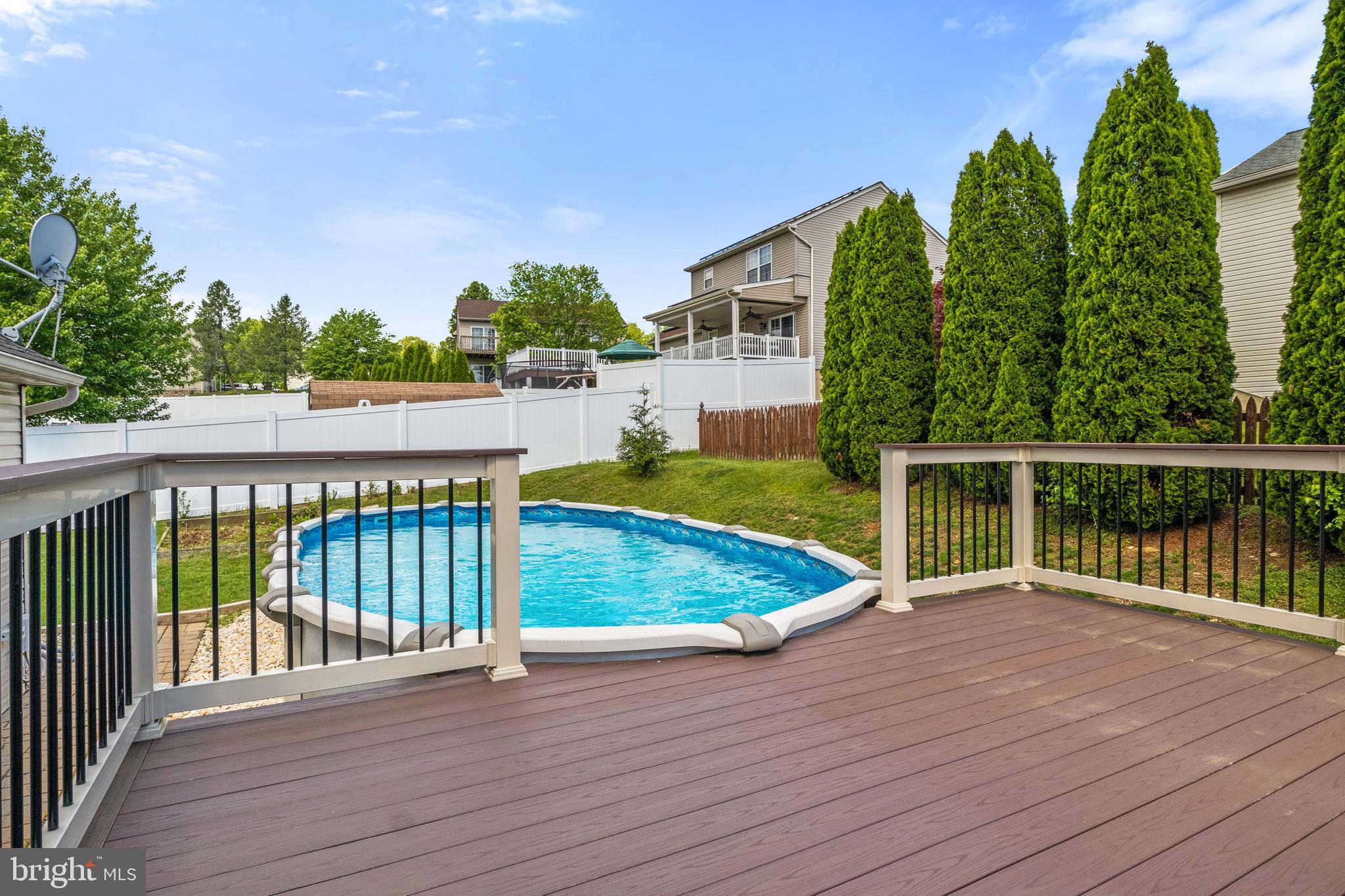 ASBURY POINTE - Residential