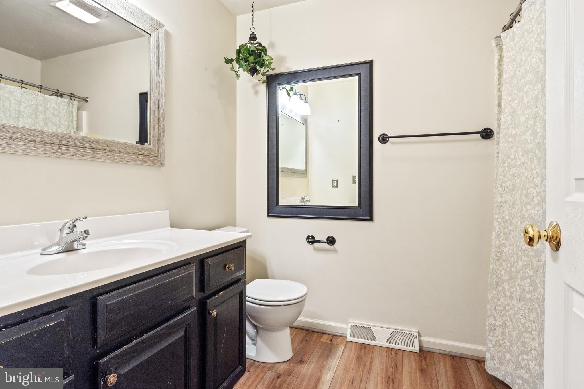 ASBURY POINTE - Residential