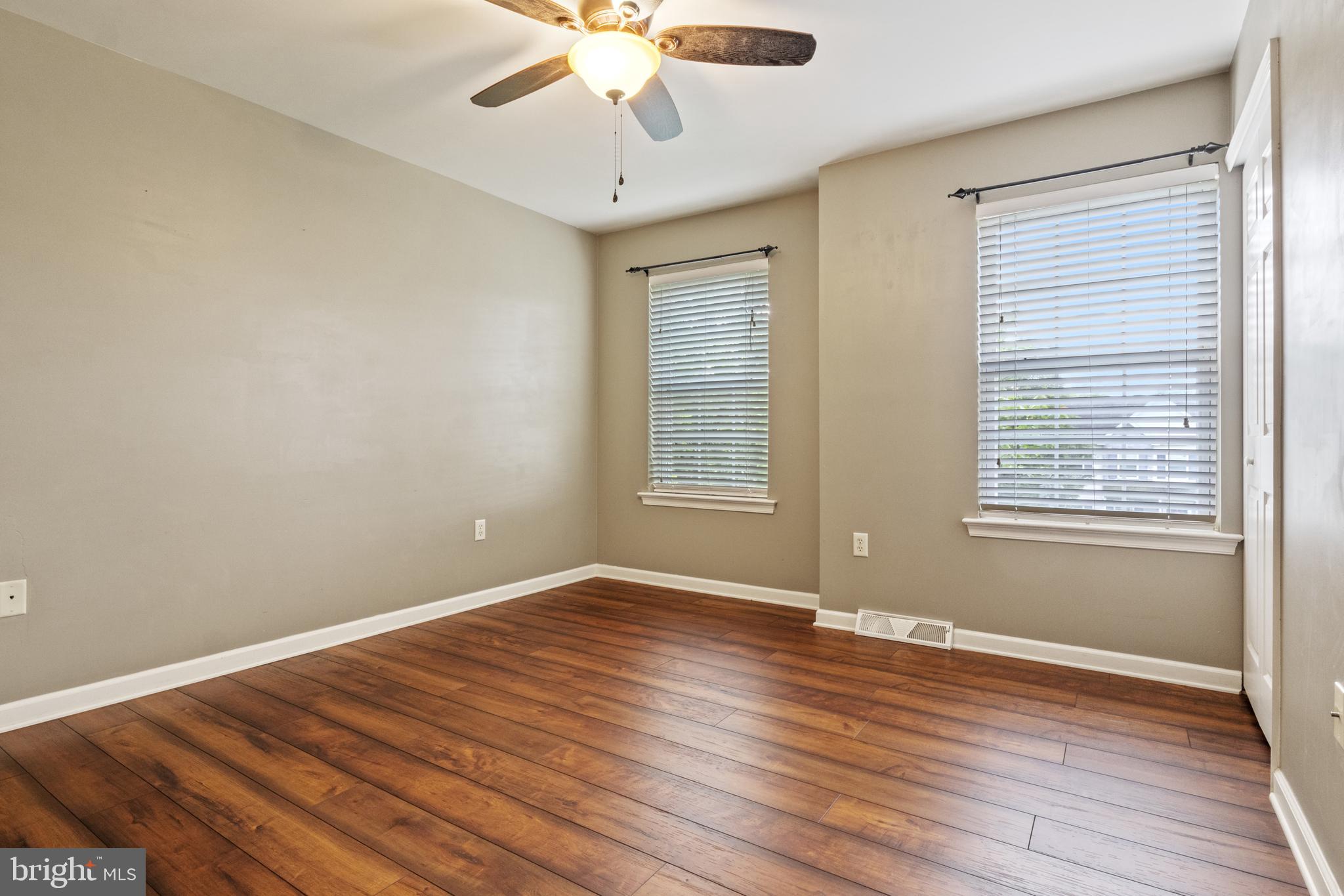 ASBURY POINTE - Residential