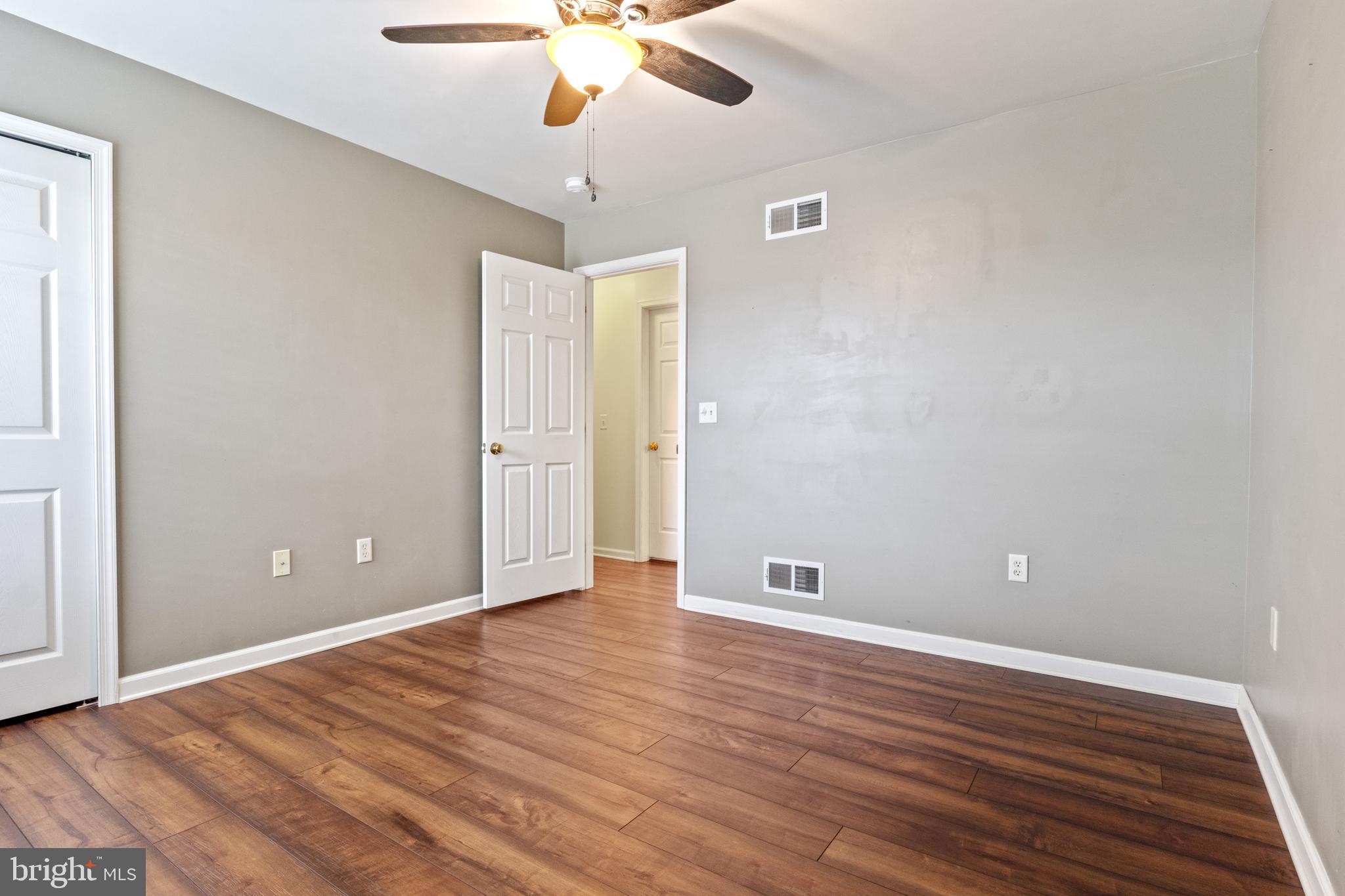 ASBURY POINTE - Residential