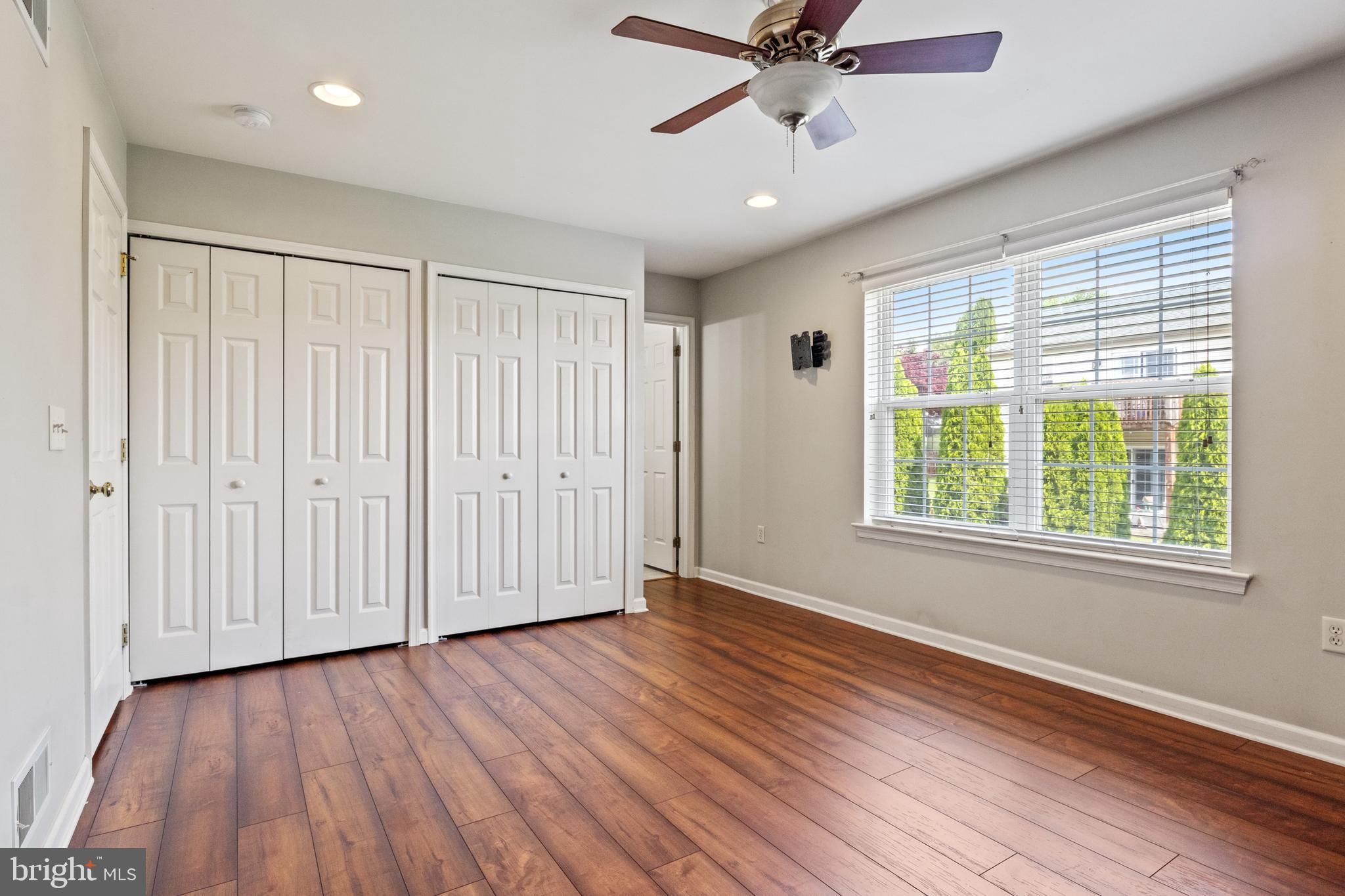 ASBURY POINTE - Residential