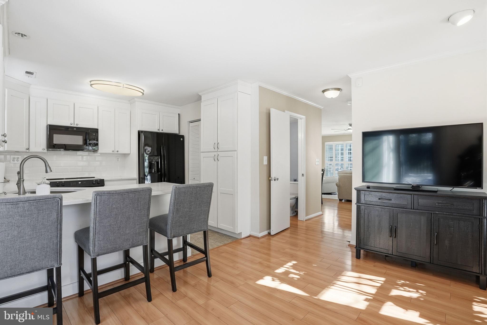 MARINERS LANDING - Residential