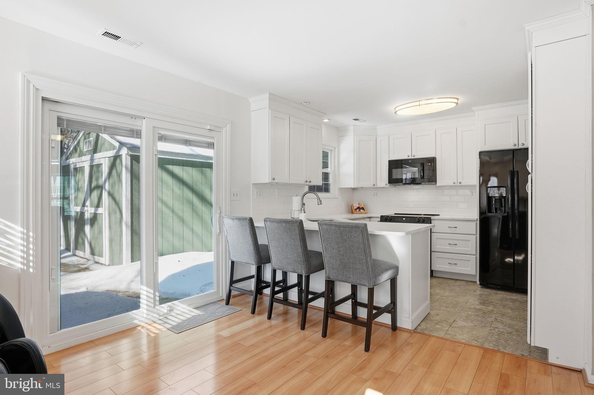 MARINERS LANDING - Residential