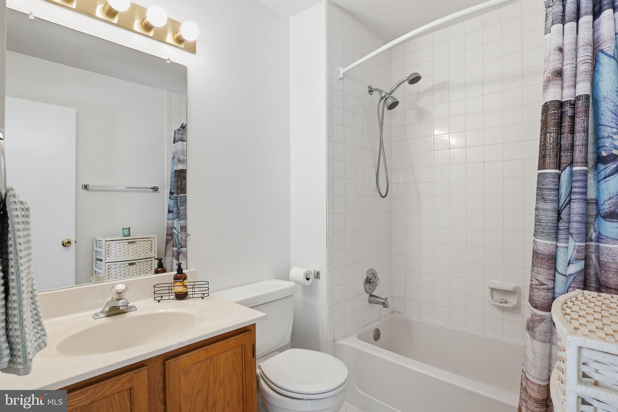 MARINERS LANDING - Residential