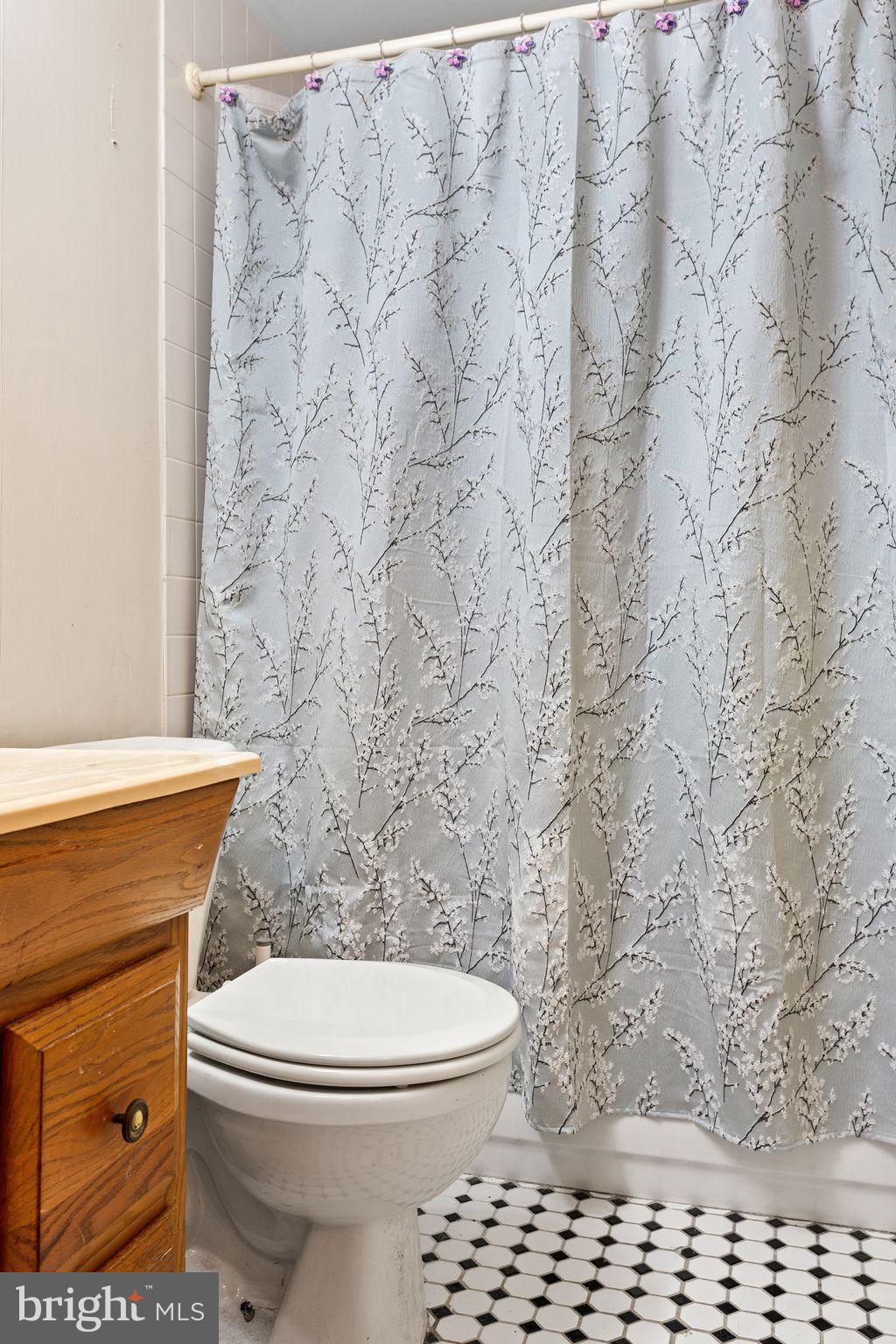 NESHAMINY VALLEY - Residential