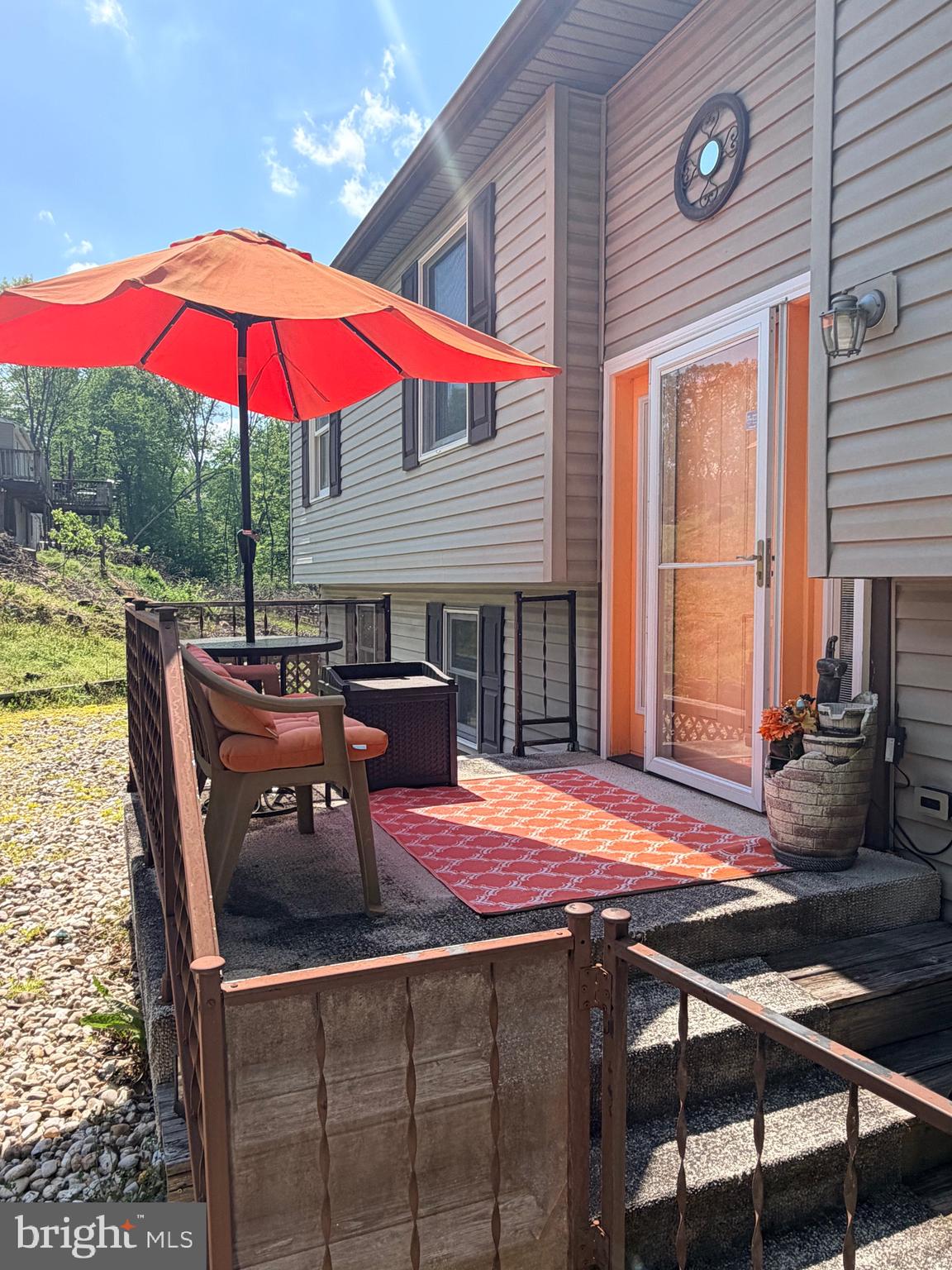 990 GREENBRIAR ROAD