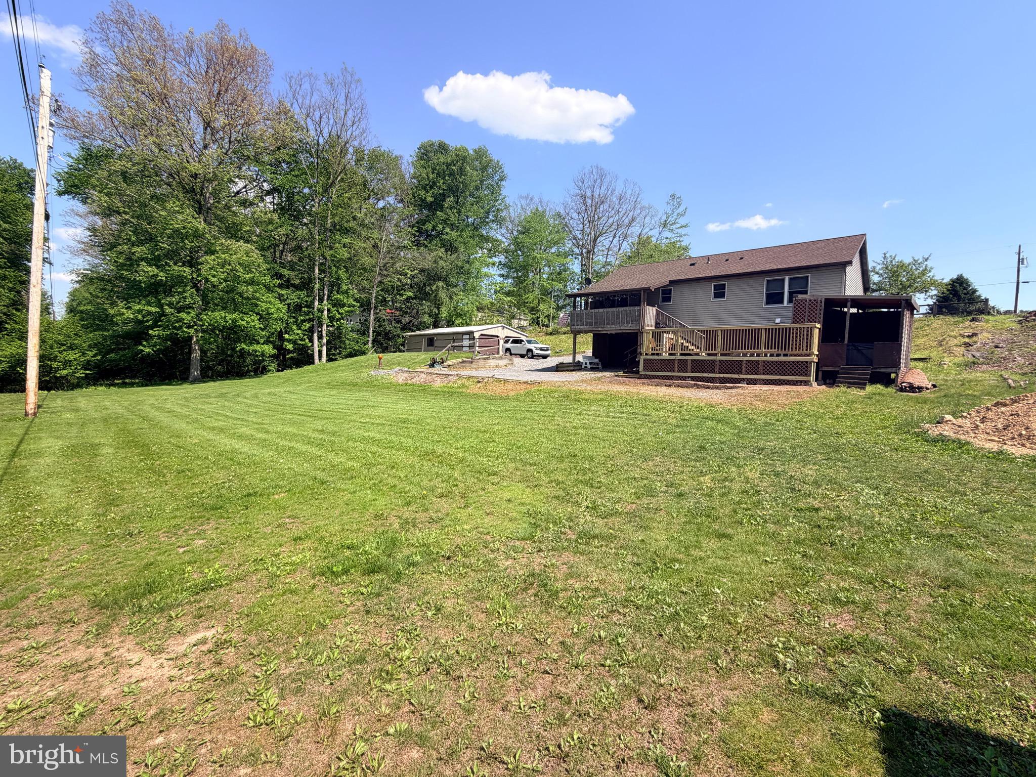 990 GREENBRIAR ROAD