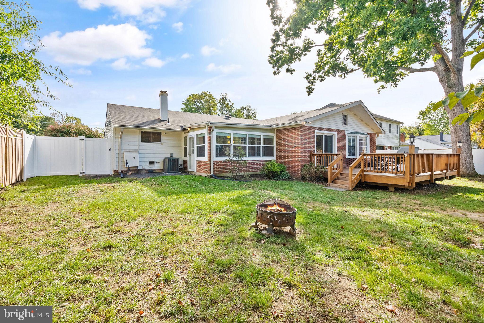 NORTH SPRINGFIELD - Residential