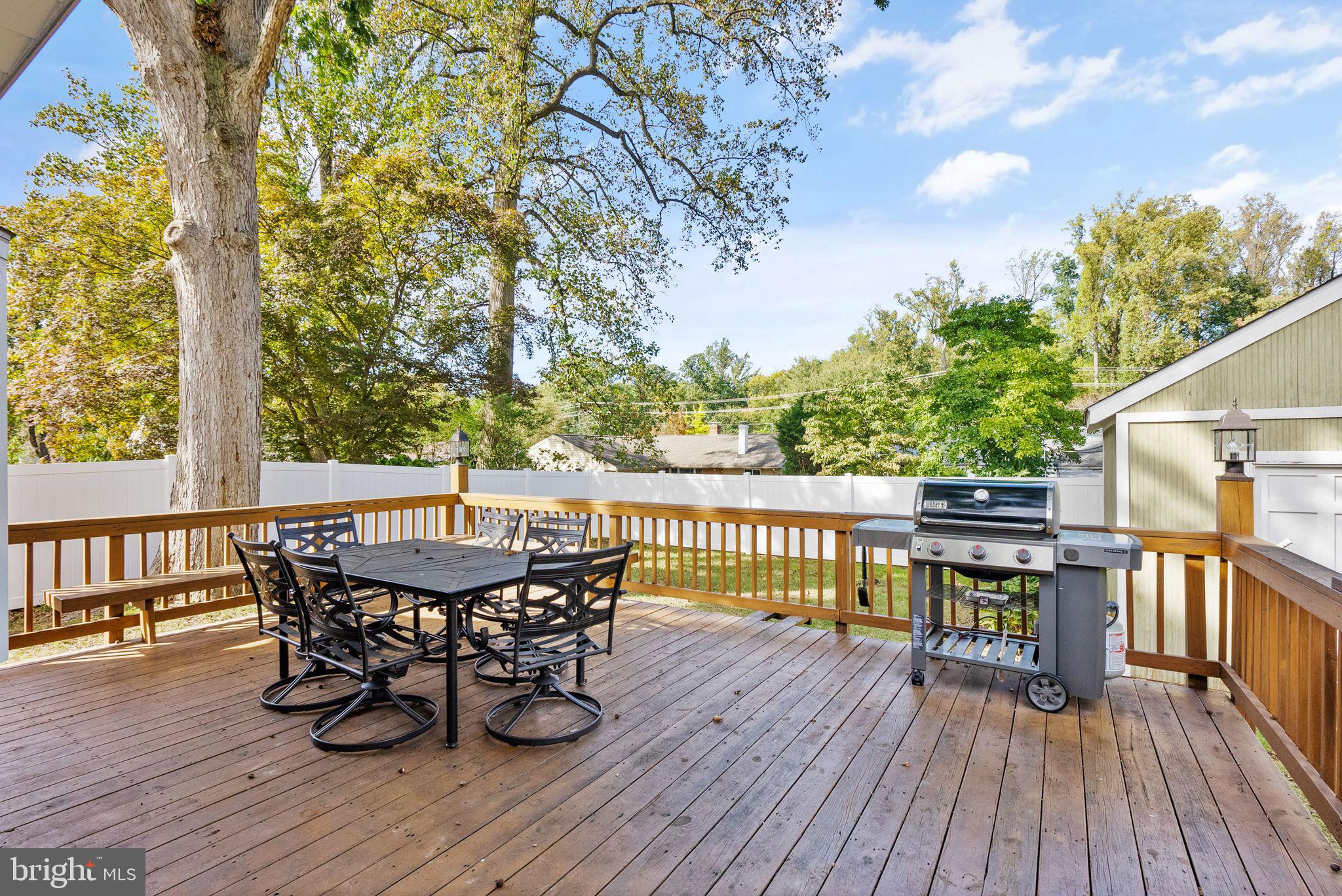 NORTH SPRINGFIELD - Residential