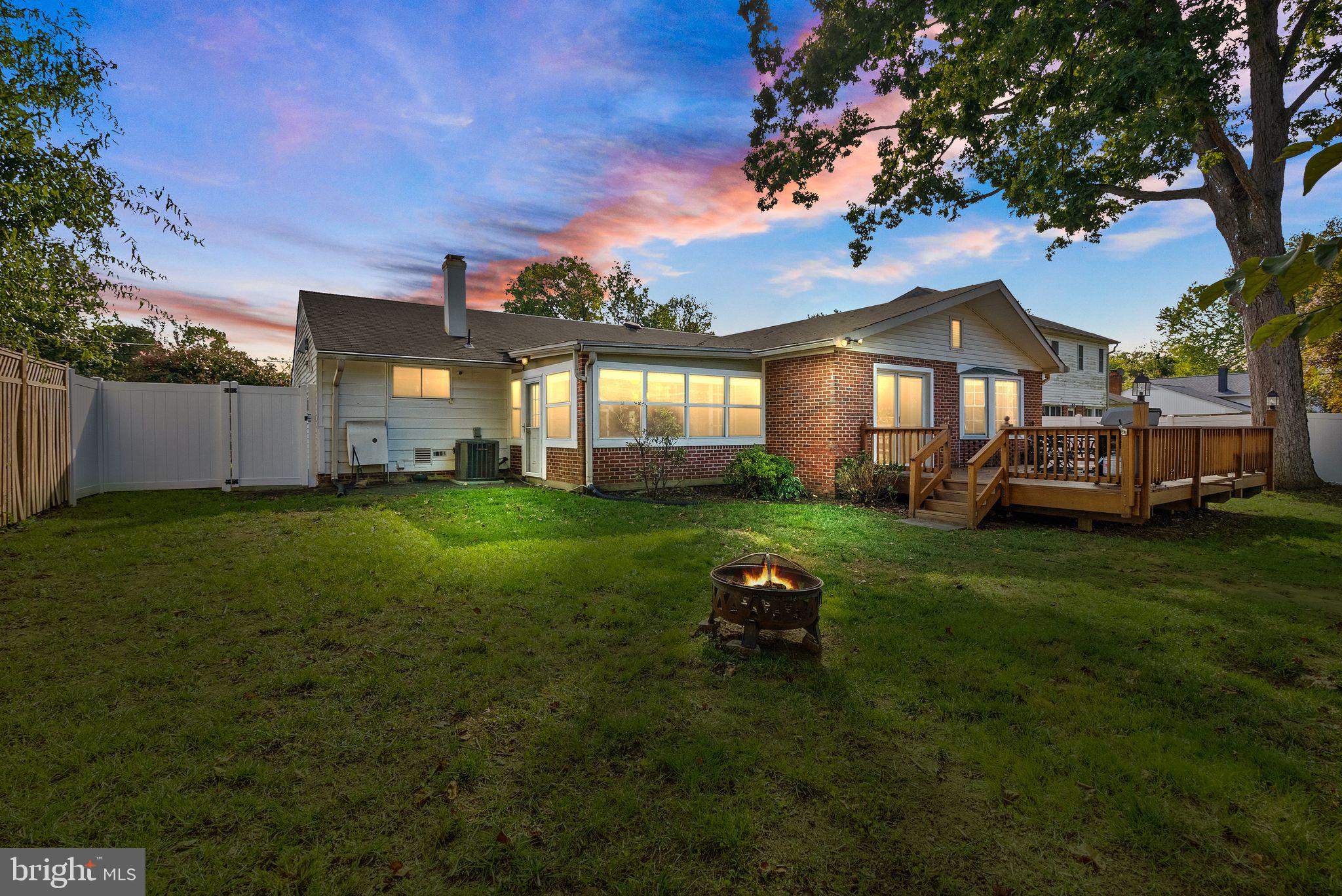 NORTH SPRINGFIELD - Residential