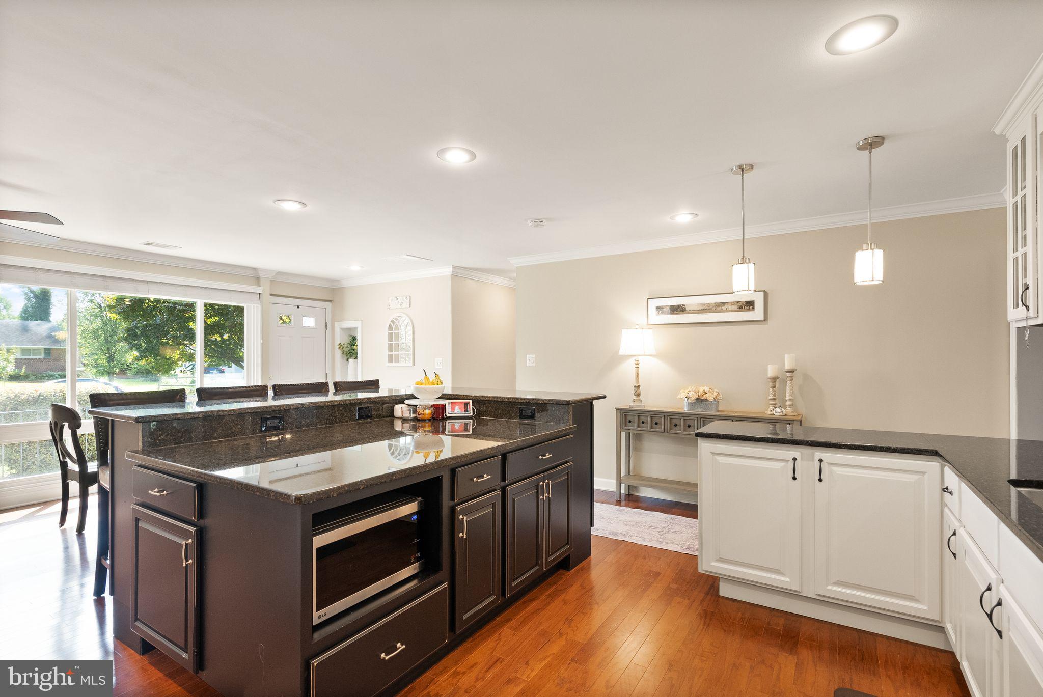 NORTH SPRINGFIELD - Residential