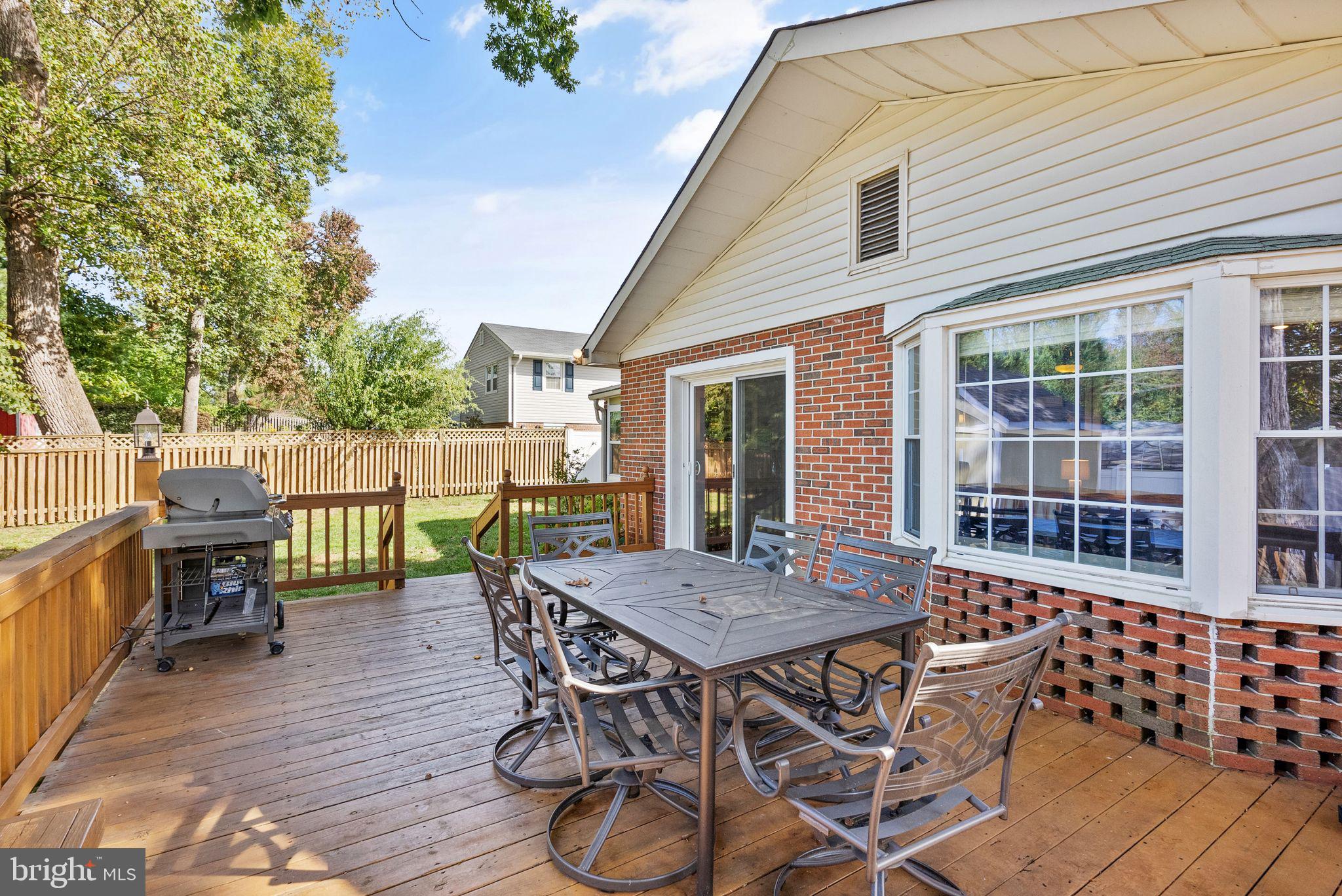 NORTH SPRINGFIELD - Residential