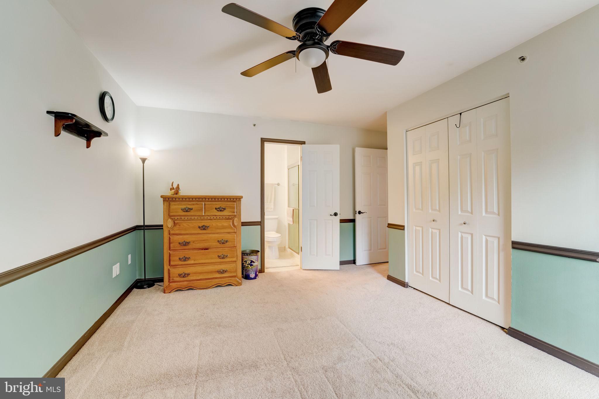 CONSTANT FRIENDSHIP - Residential