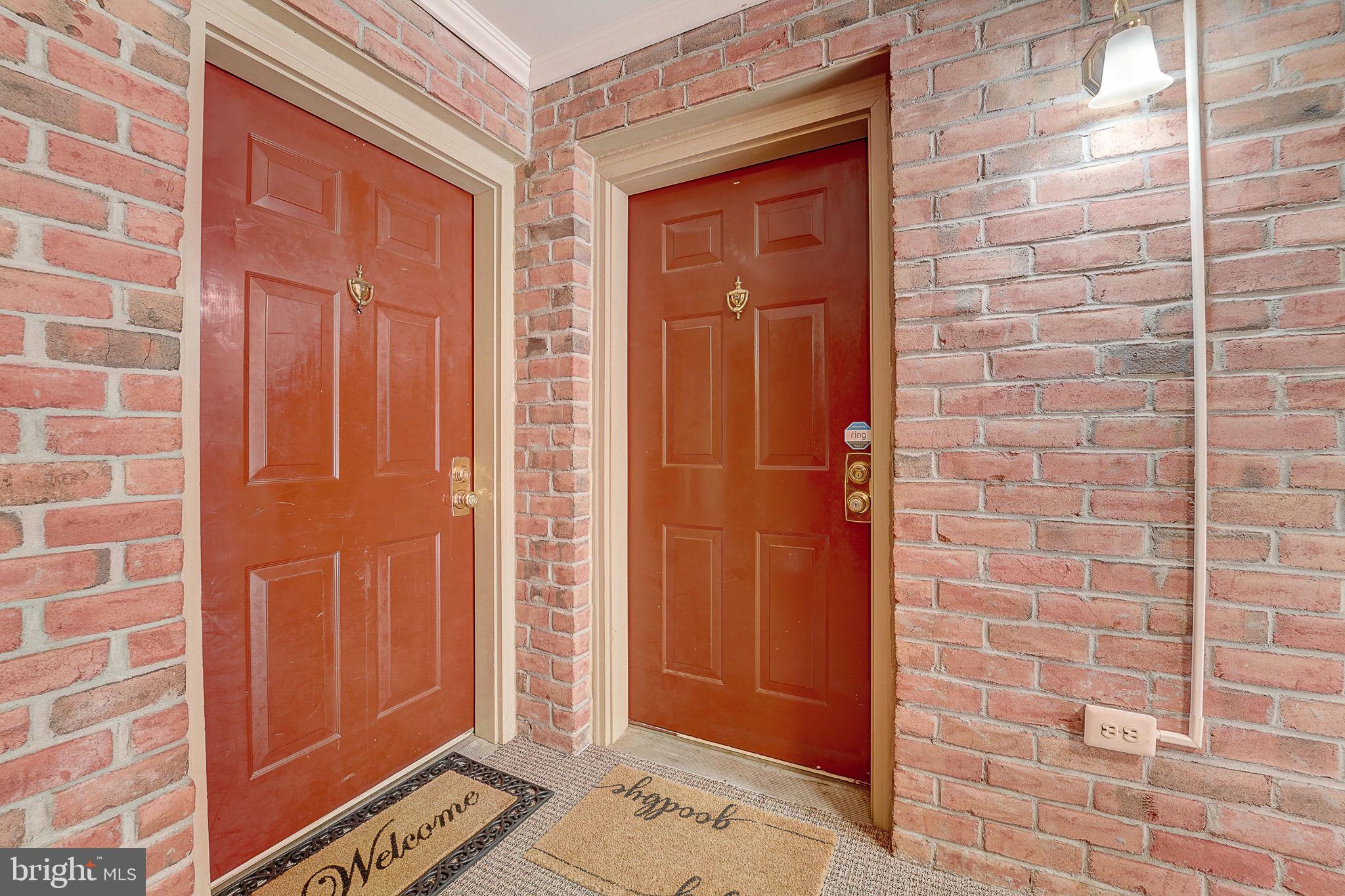 CONSTANT FRIENDSHIP - Residential