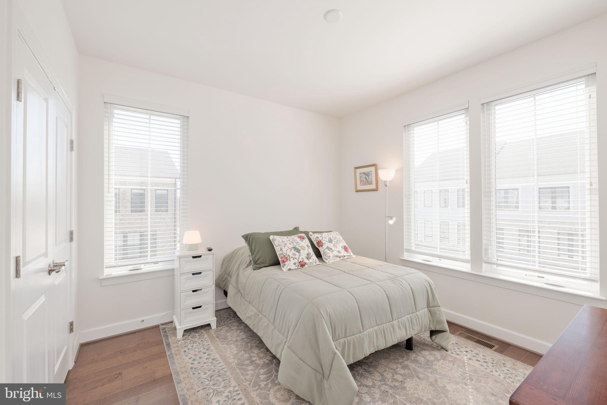 BELMONT BAY - Residential