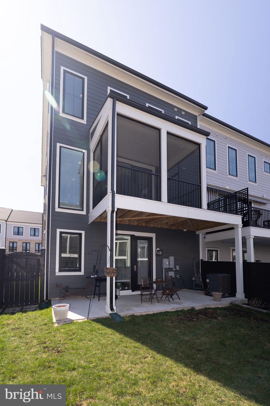 BELMONT BAY - Residential