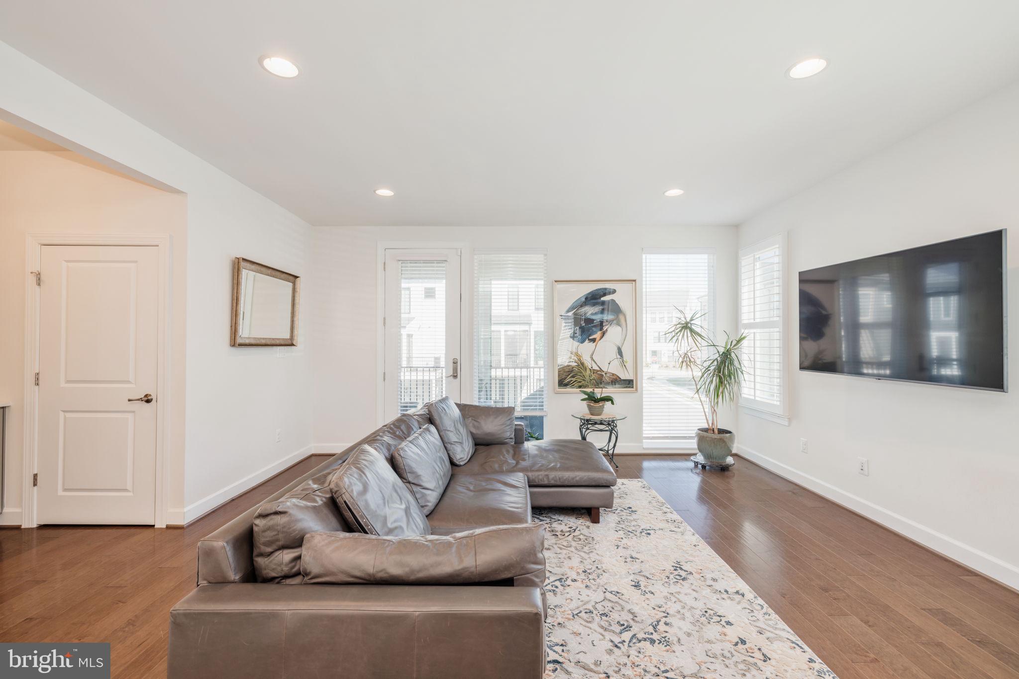 BELMONT BAY - Residential