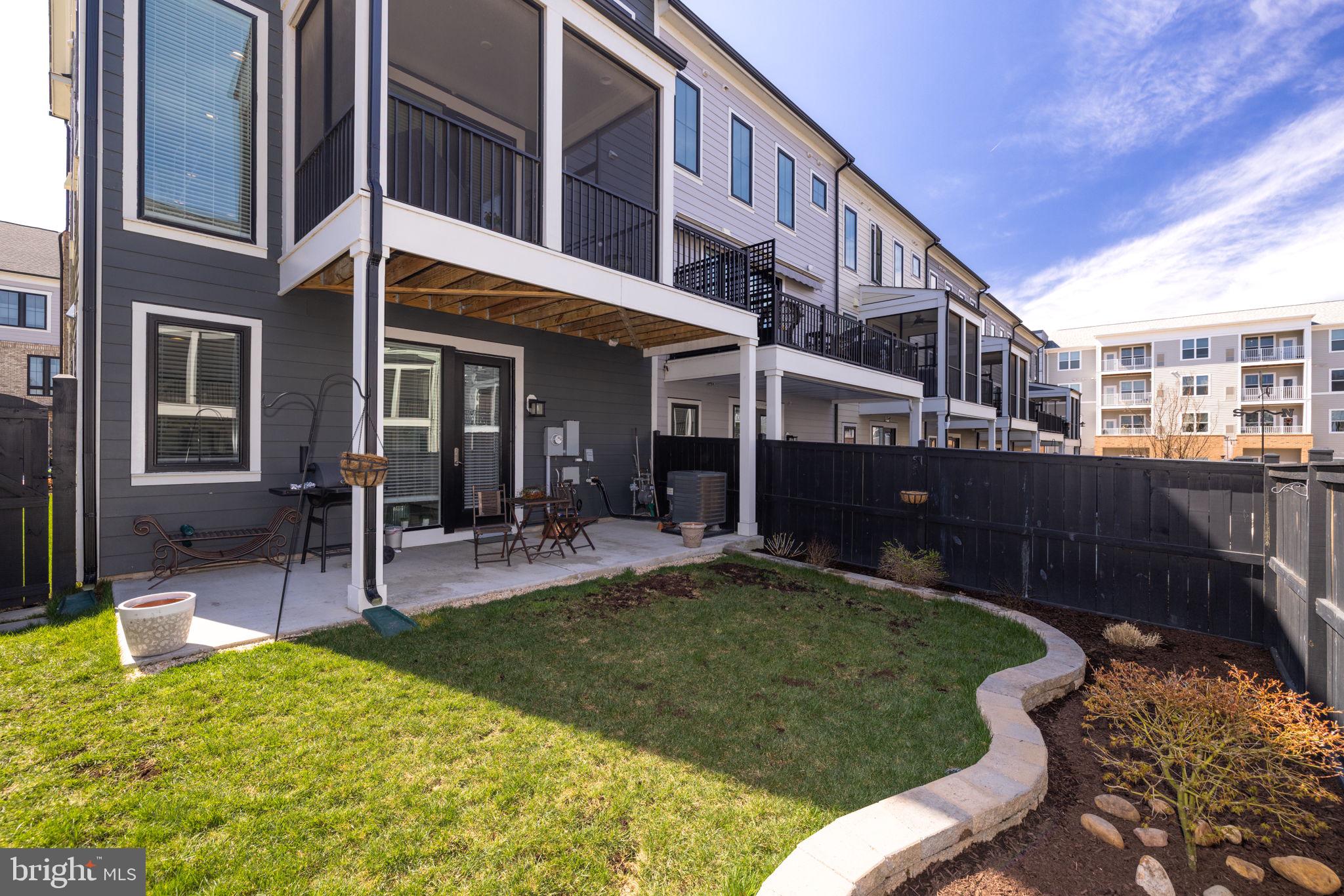 BELMONT BAY - Residential