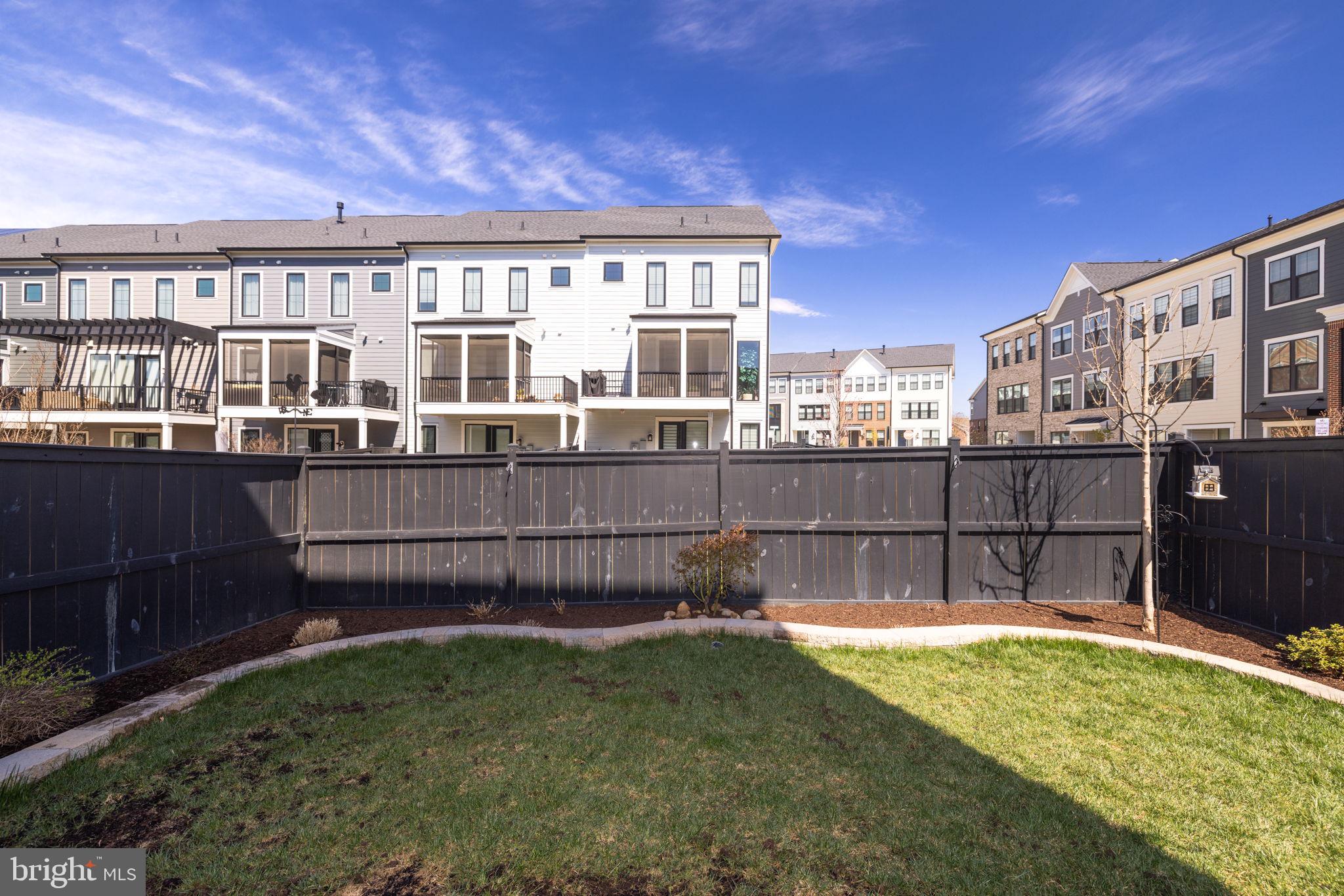 BELMONT BAY - Residential