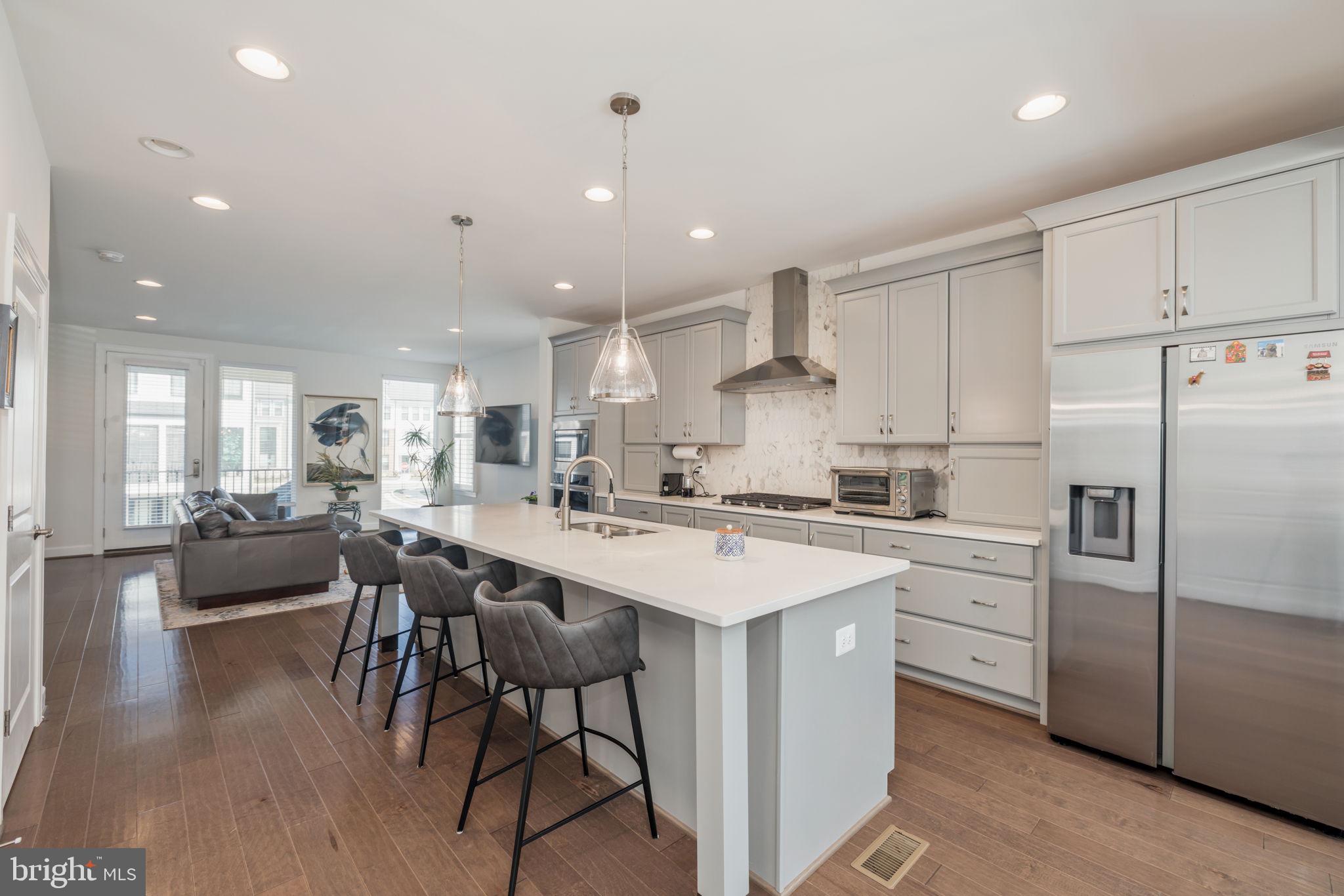 BELMONT BAY - Residential