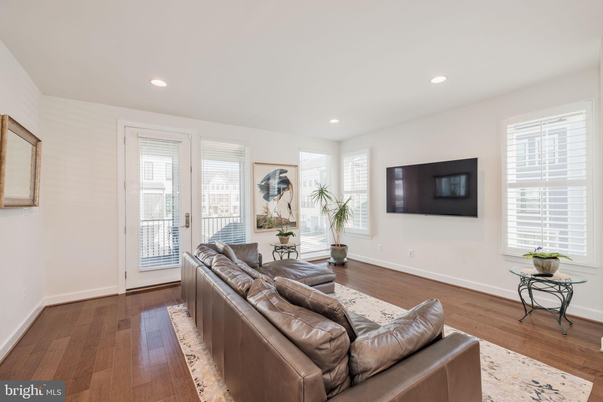 BELMONT BAY - Residential