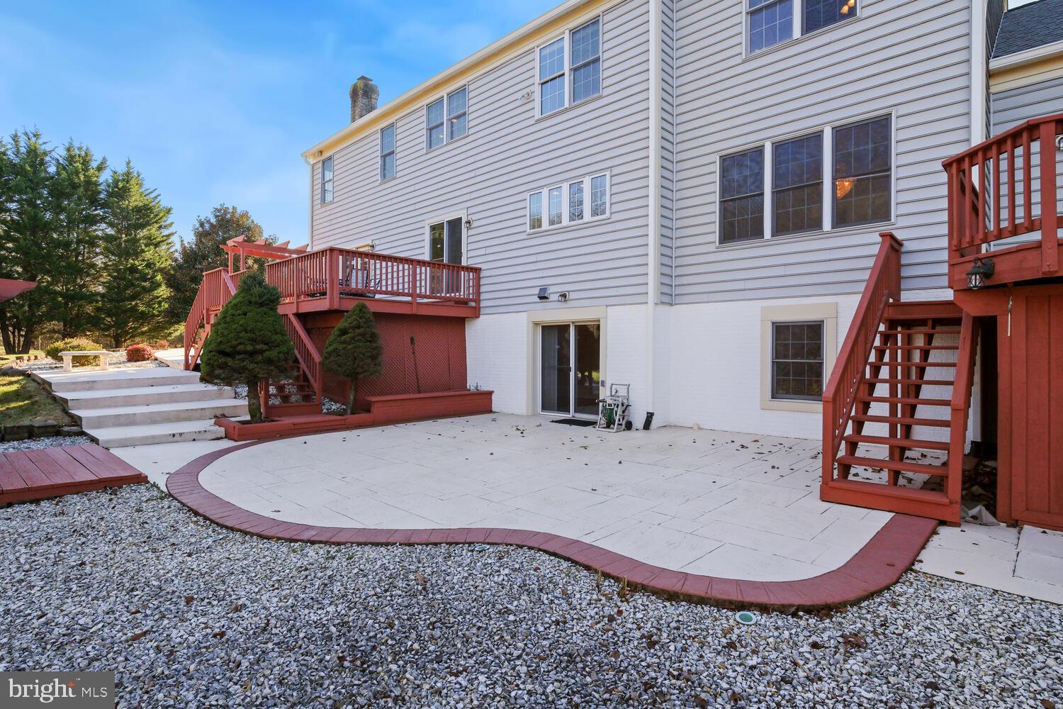 DARNESTOWN KNOLLS - Residential