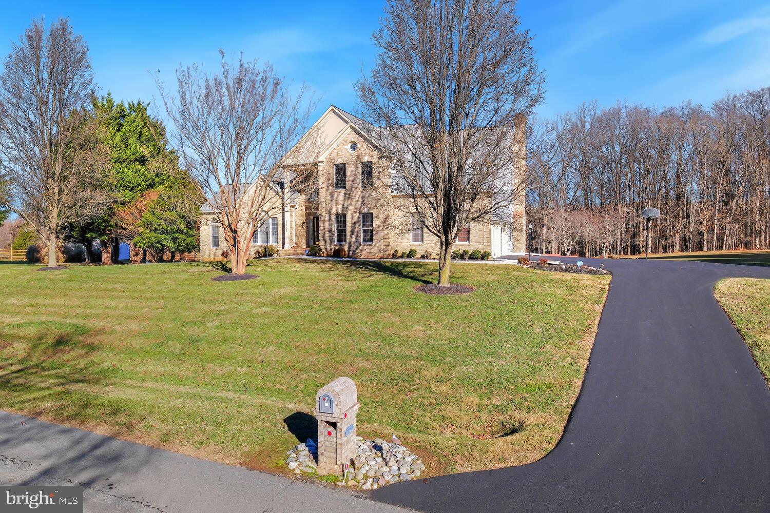 DARNESTOWN KNOLLS - Residential