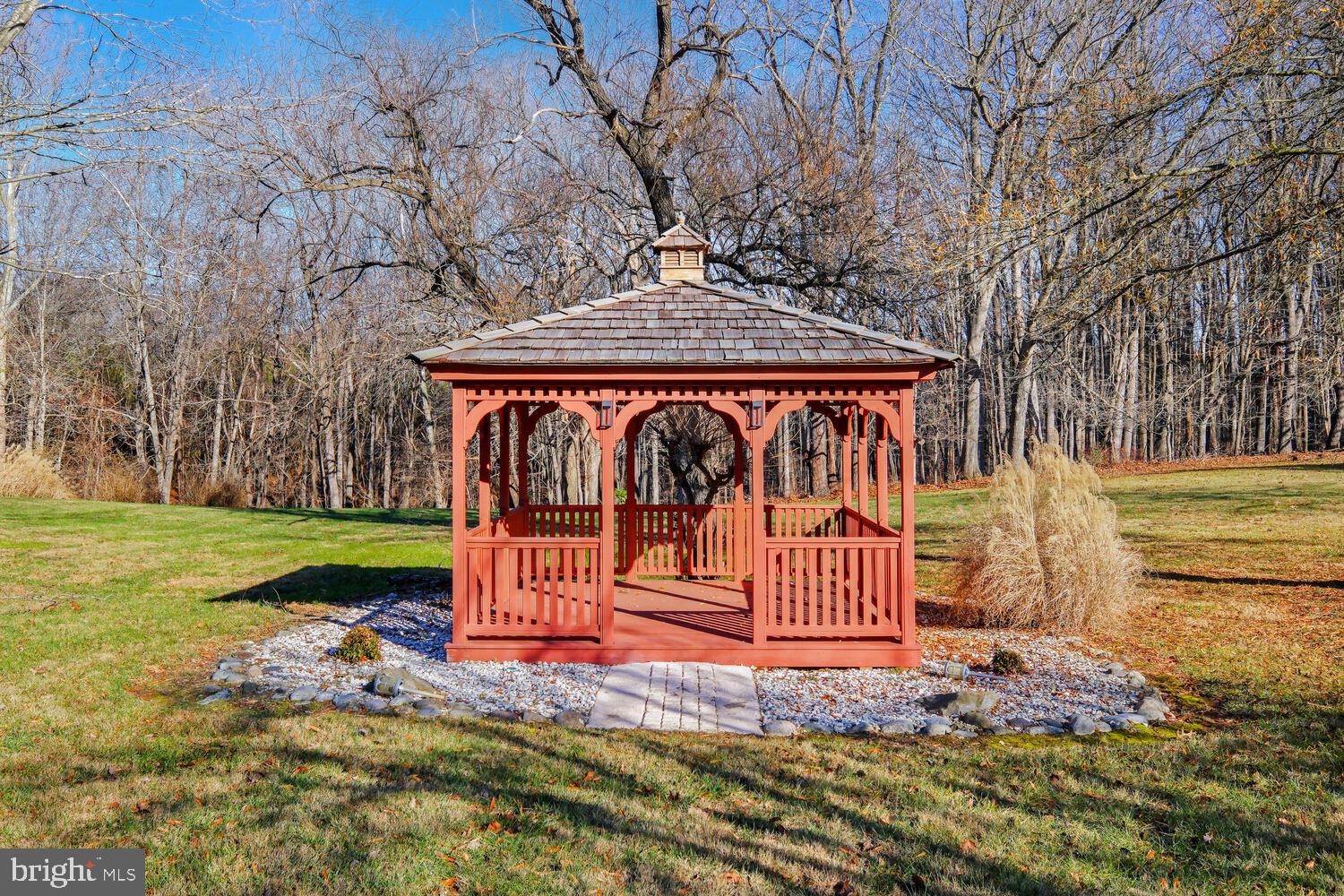 DARNESTOWN KNOLLS - Residential
