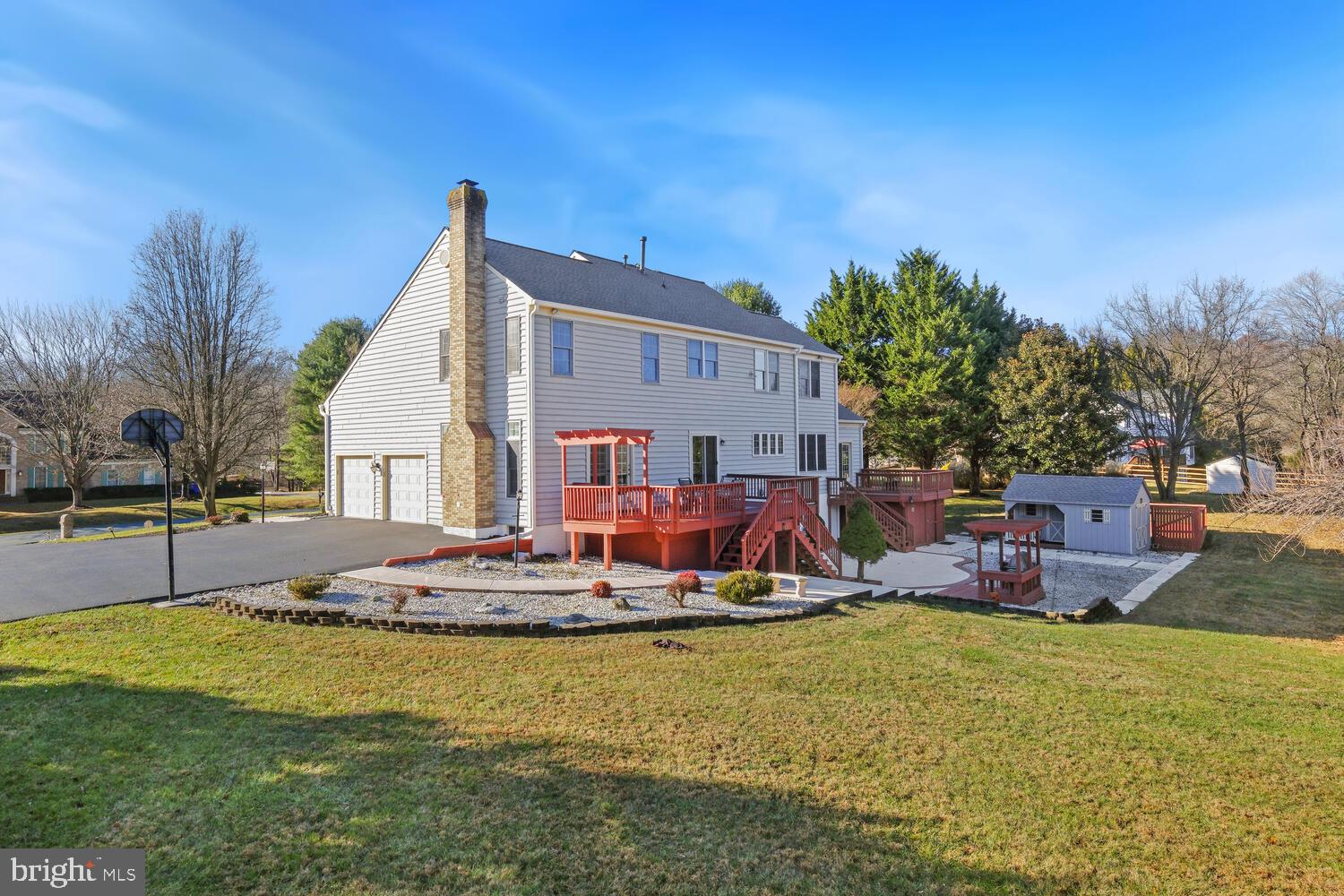DARNESTOWN KNOLLS - Residential