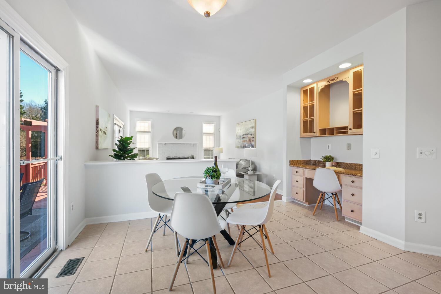 DARNESTOWN KNOLLS - Residential