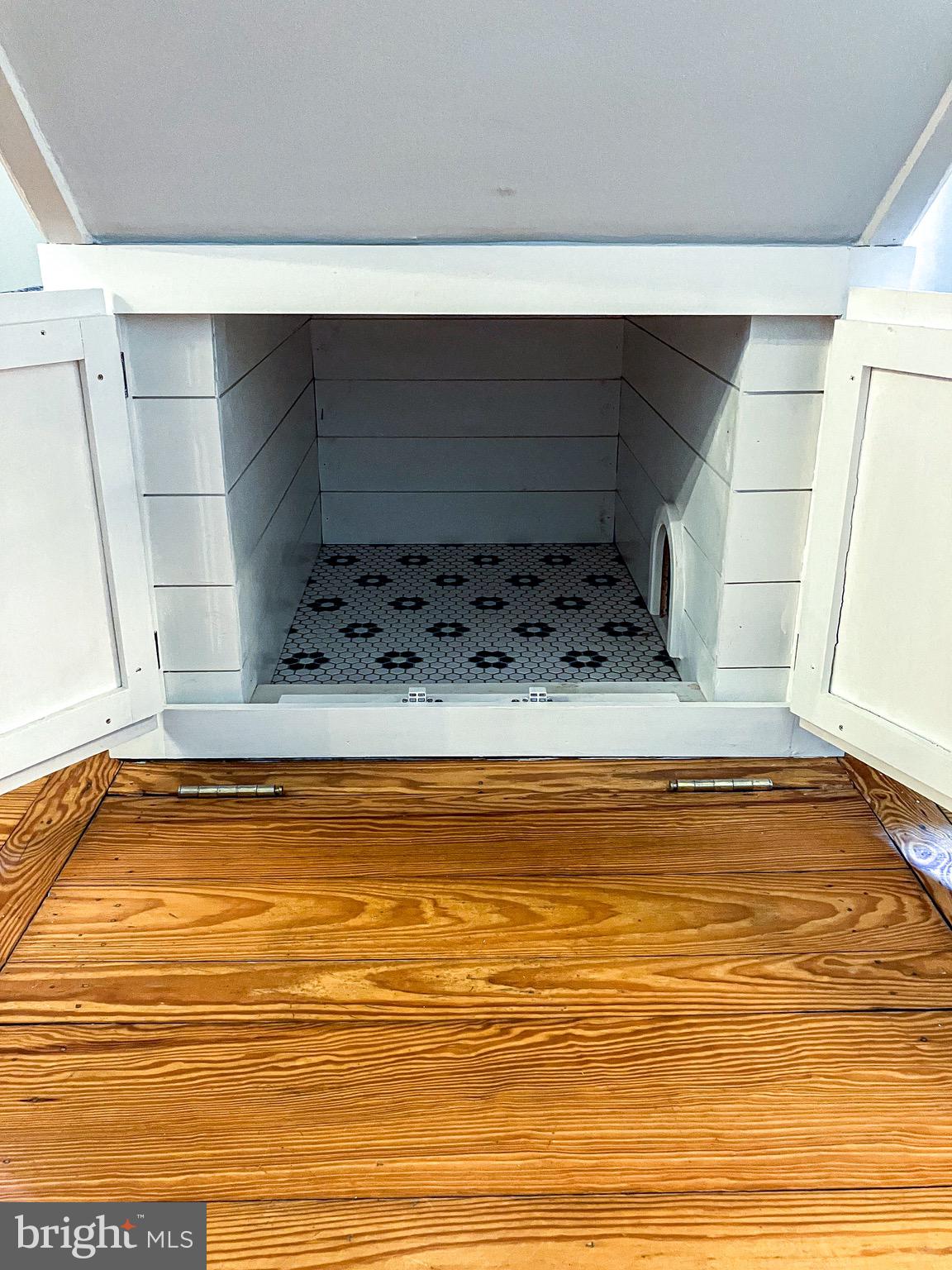 OLD TOWN ALEXANDRIA - Residential Lease