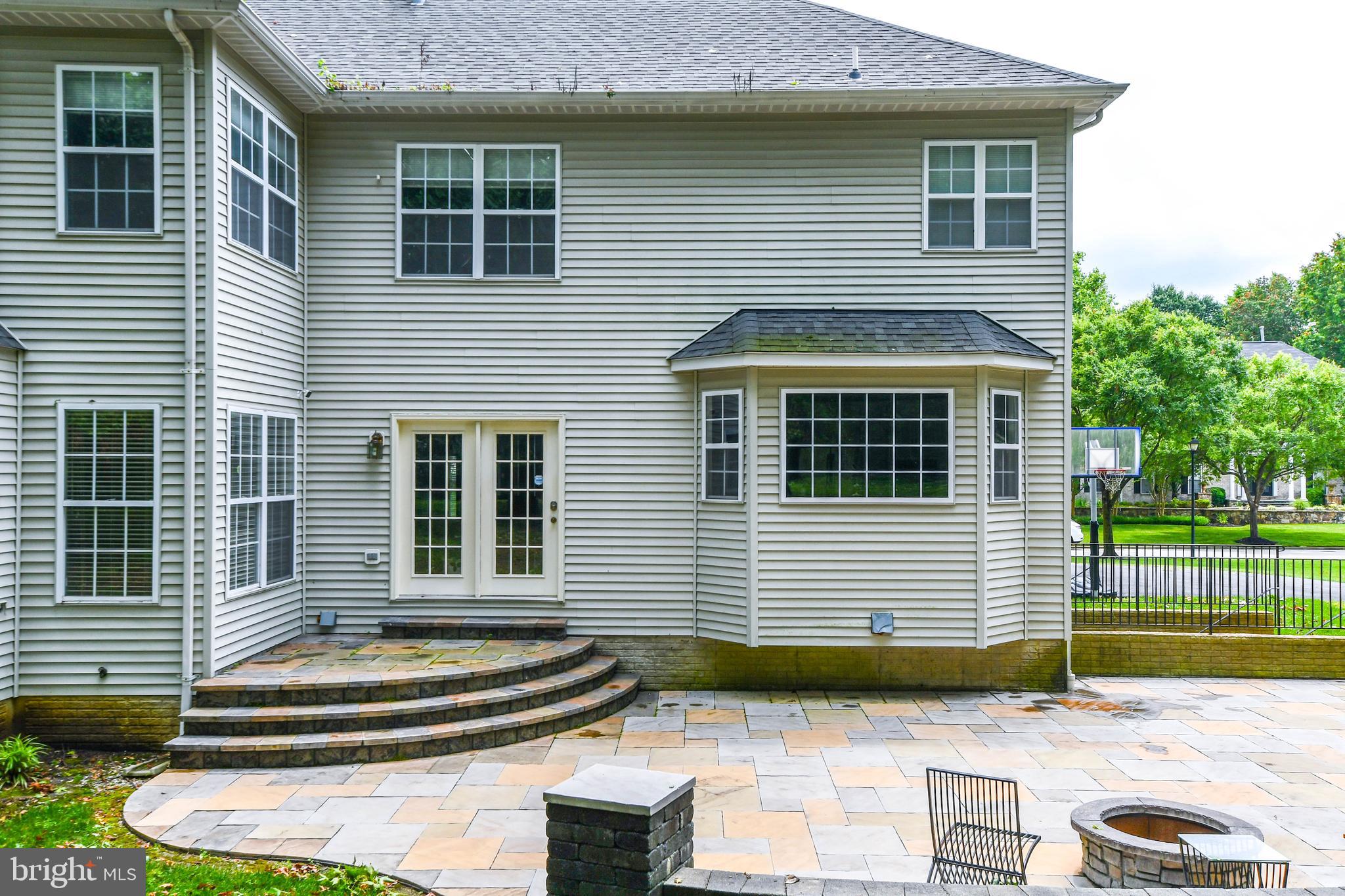 WOODMORE HIGHLANDS - Residential
