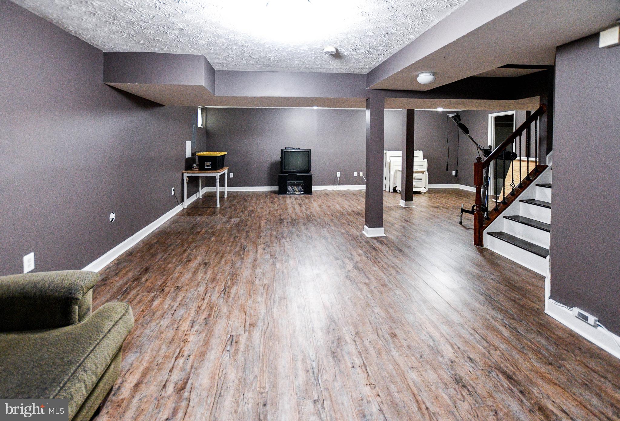 WOODMORE HIGHLANDS - Residential