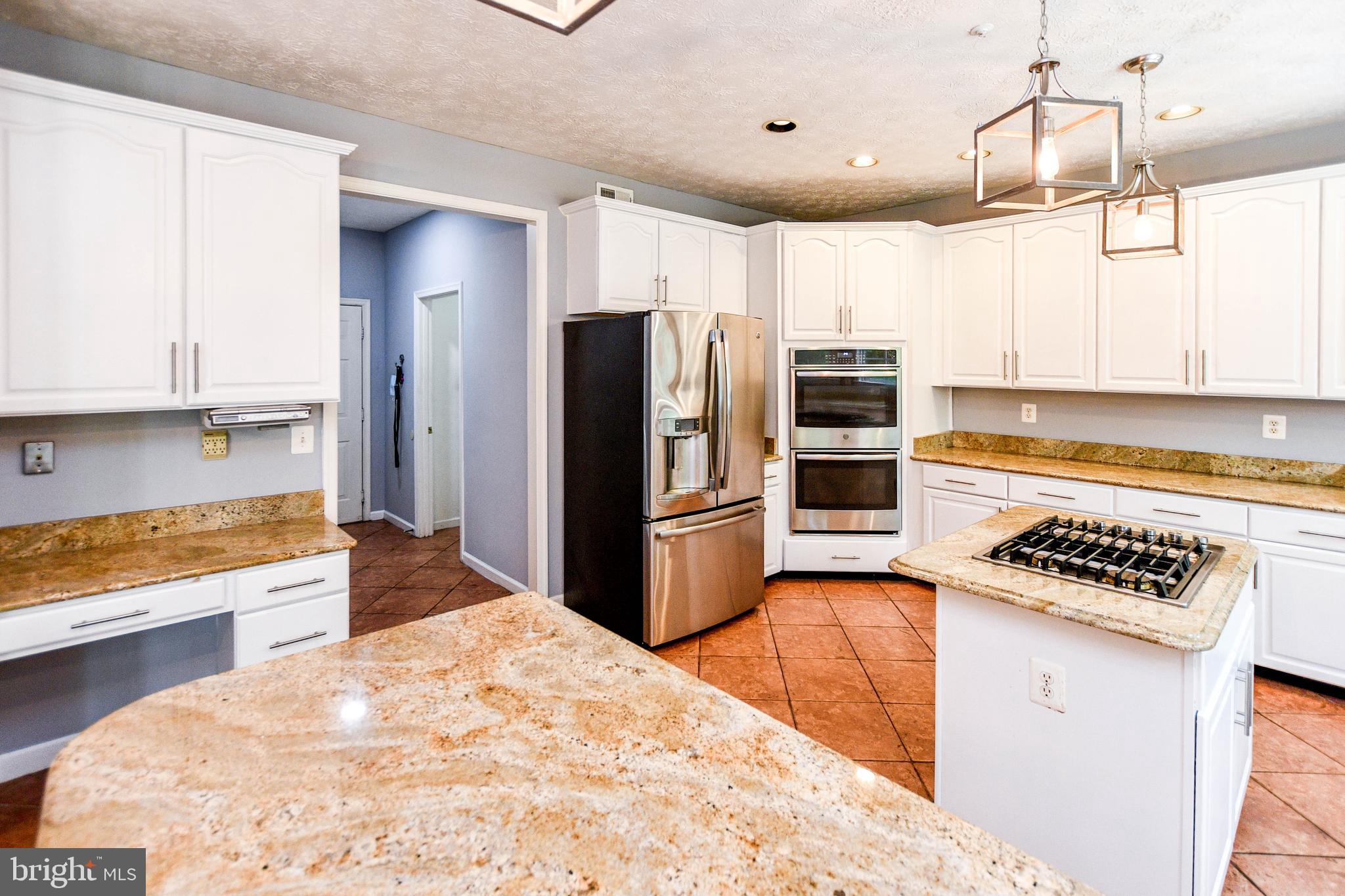 WOODMORE HIGHLANDS - Residential