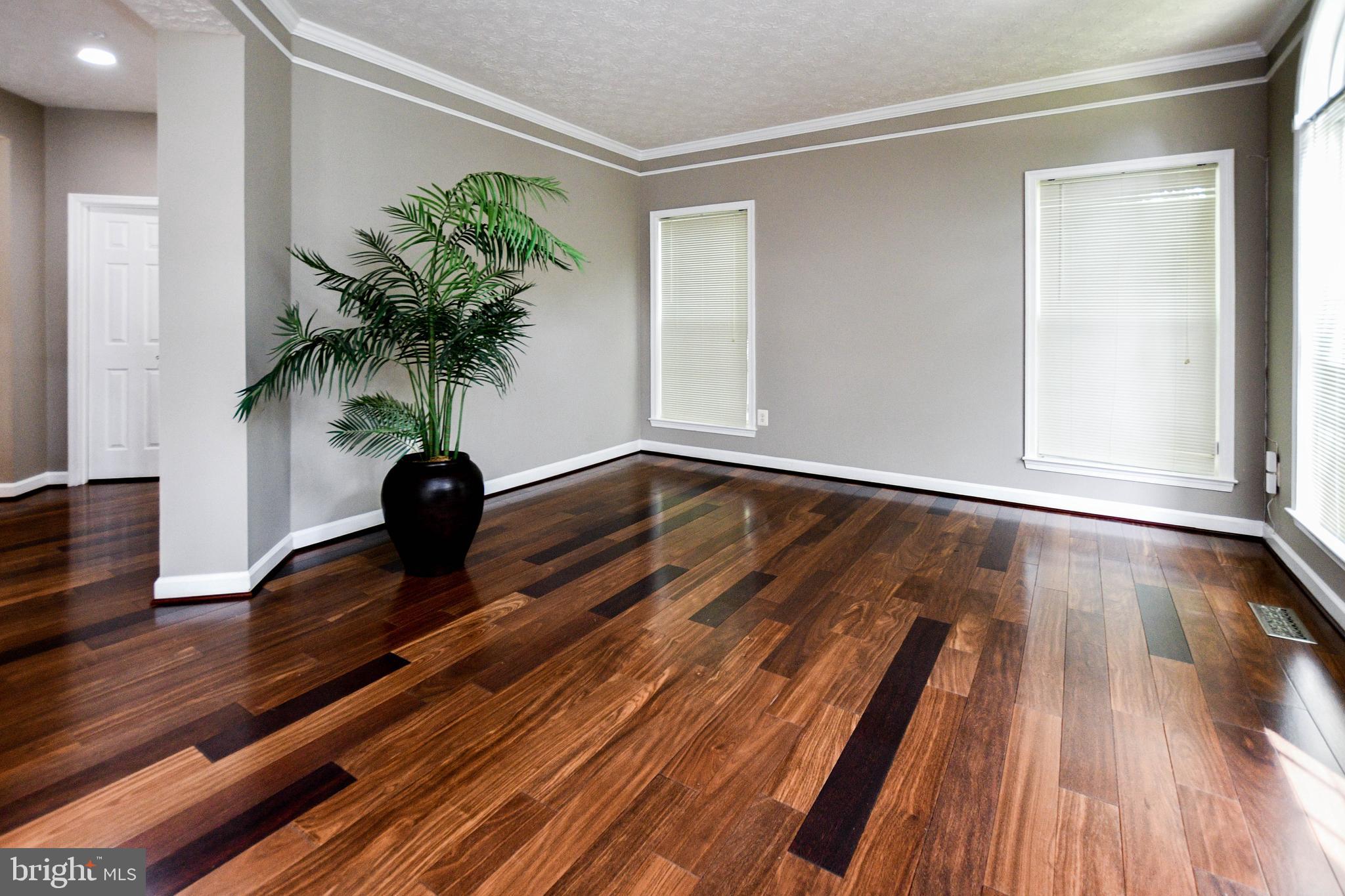 WOODMORE HIGHLANDS - Residential