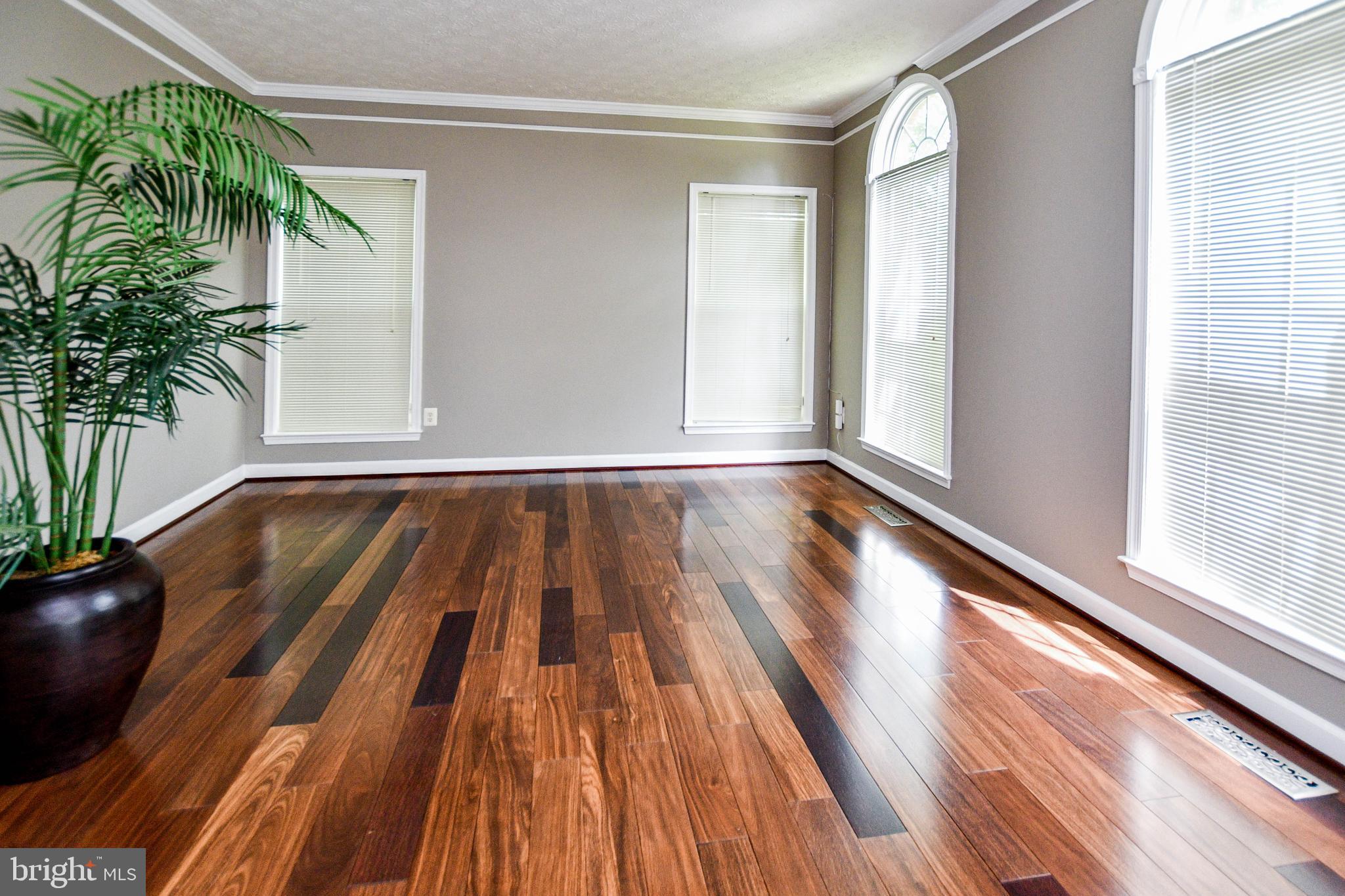 WOODMORE HIGHLANDS - Residential
