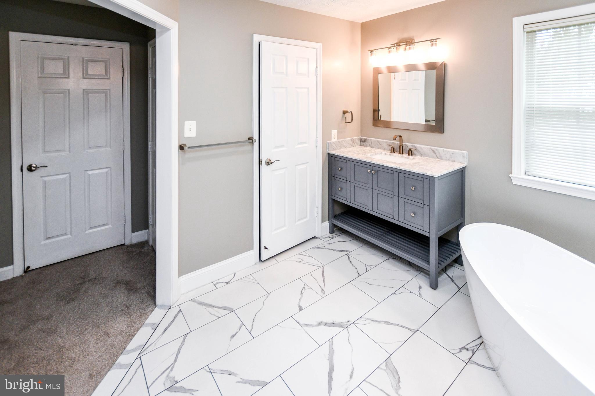 WOODMORE HIGHLANDS - Residential