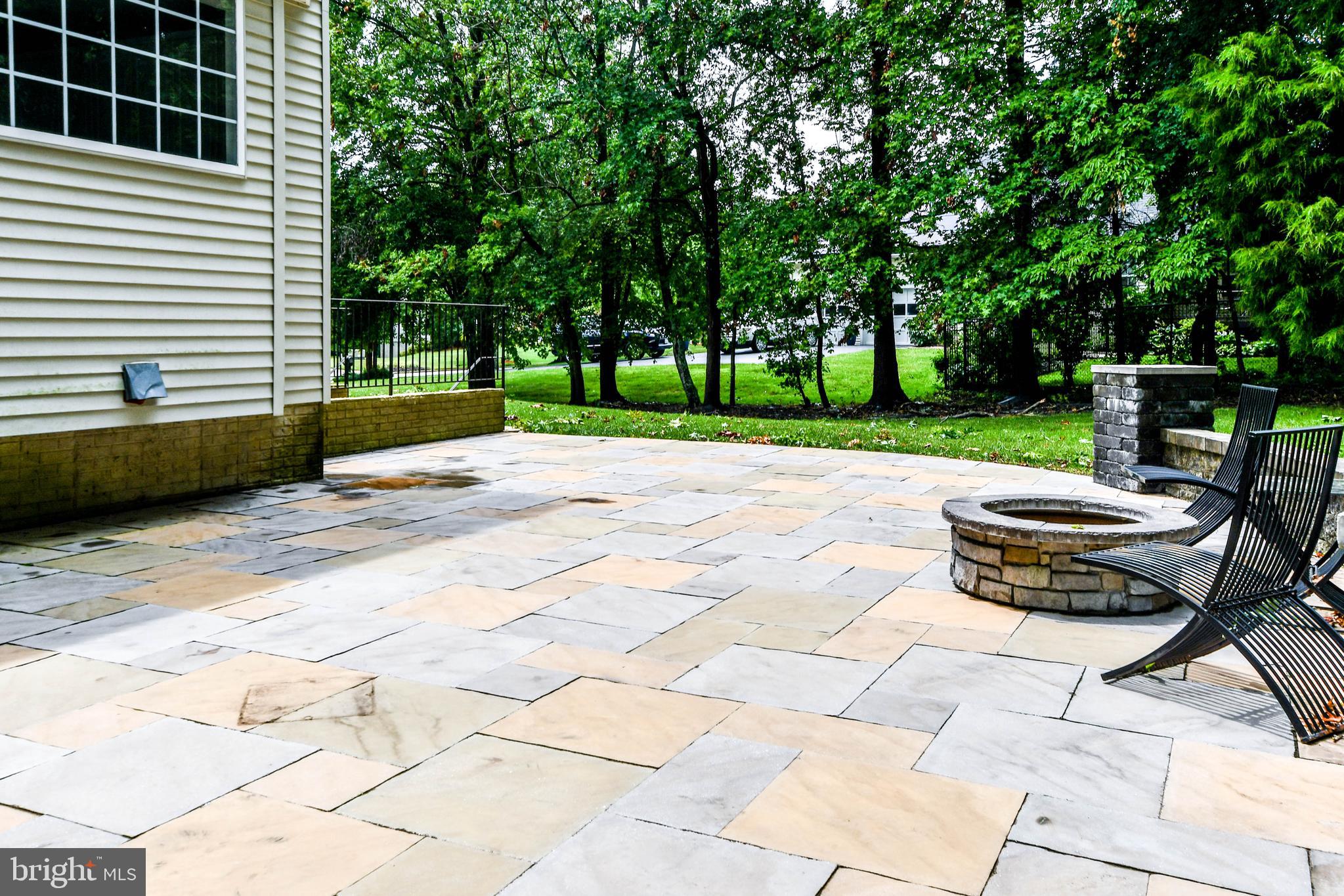 WOODMORE HIGHLANDS - Residential