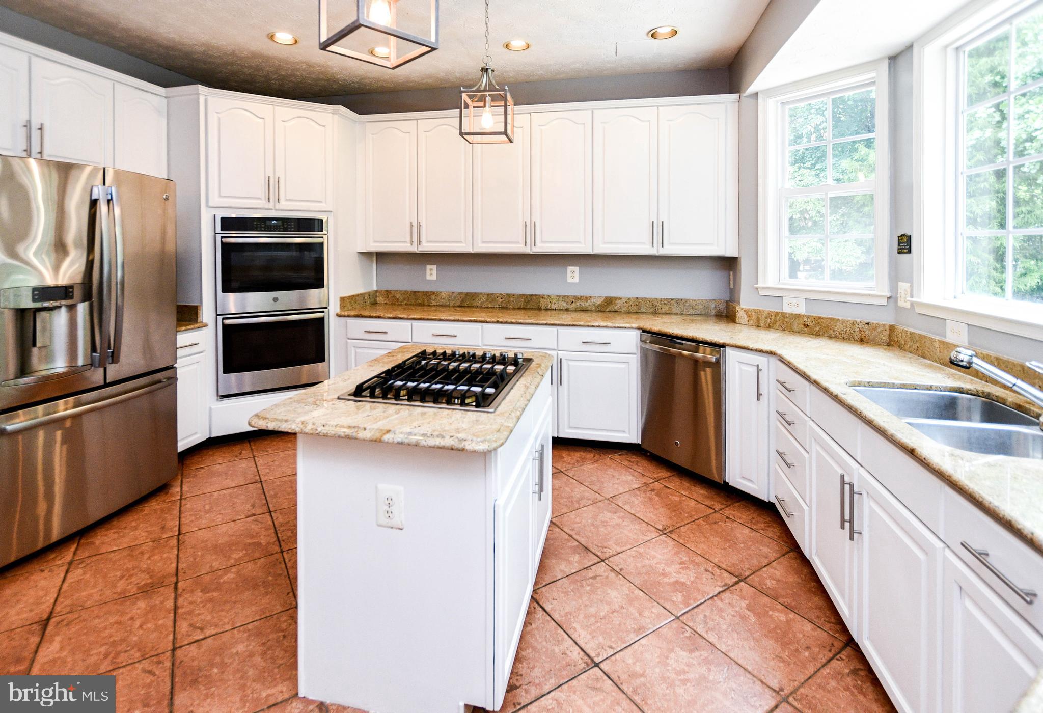 WOODMORE HIGHLANDS - Residential