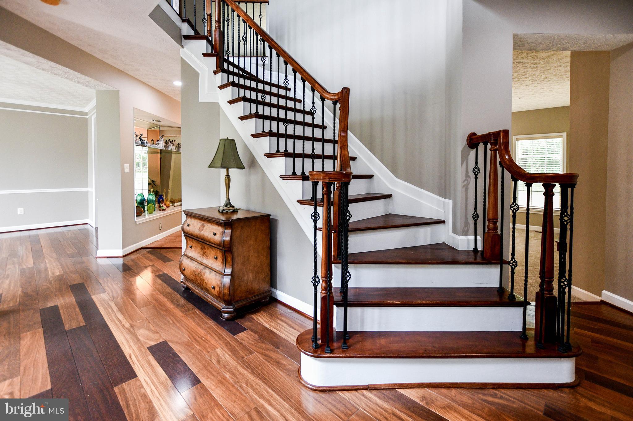 WOODMORE HIGHLANDS - Residential