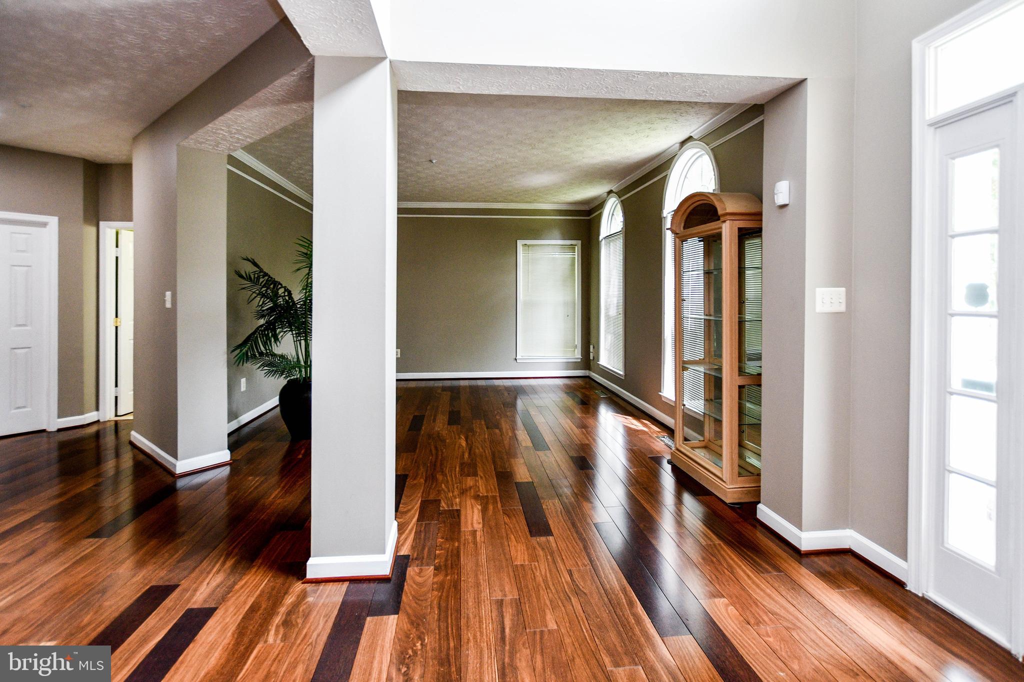 WOODMORE HIGHLANDS - Residential