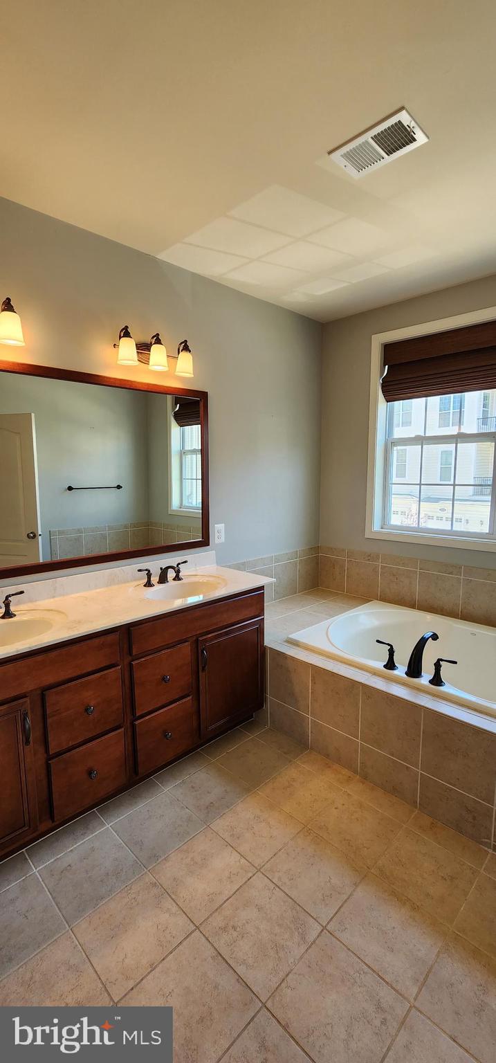 BUCKINGHAM AT LOUDOUN VALLEY - Residential Lease