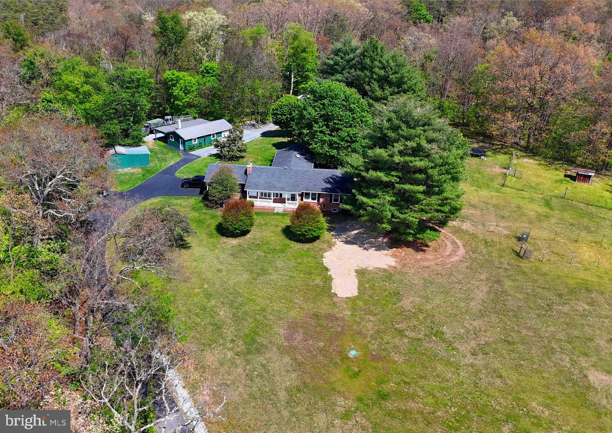 3764 NORTHWESTERN PIKE